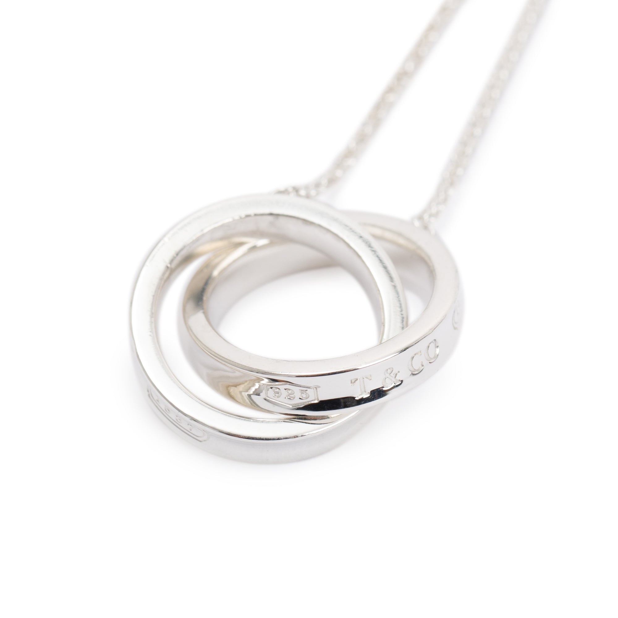 Tiffany & Co. Sterling Silver Medium 1837 Interlocking Circles Pendant Necklace
