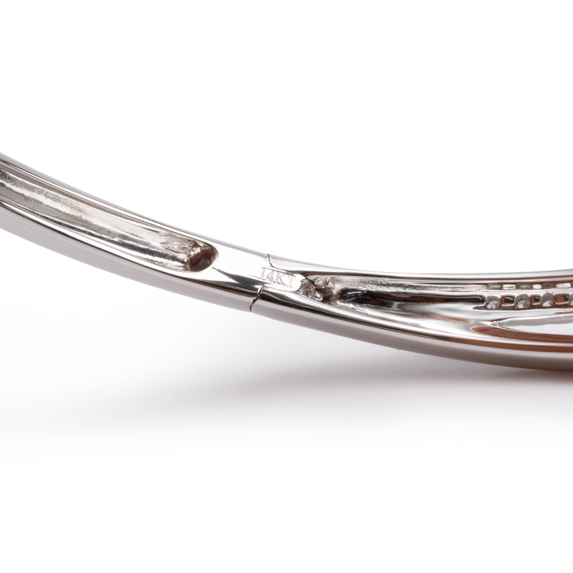 Vera Wang 14k White Gold Diamond Love Knot Bangle Bracelet w/ Box