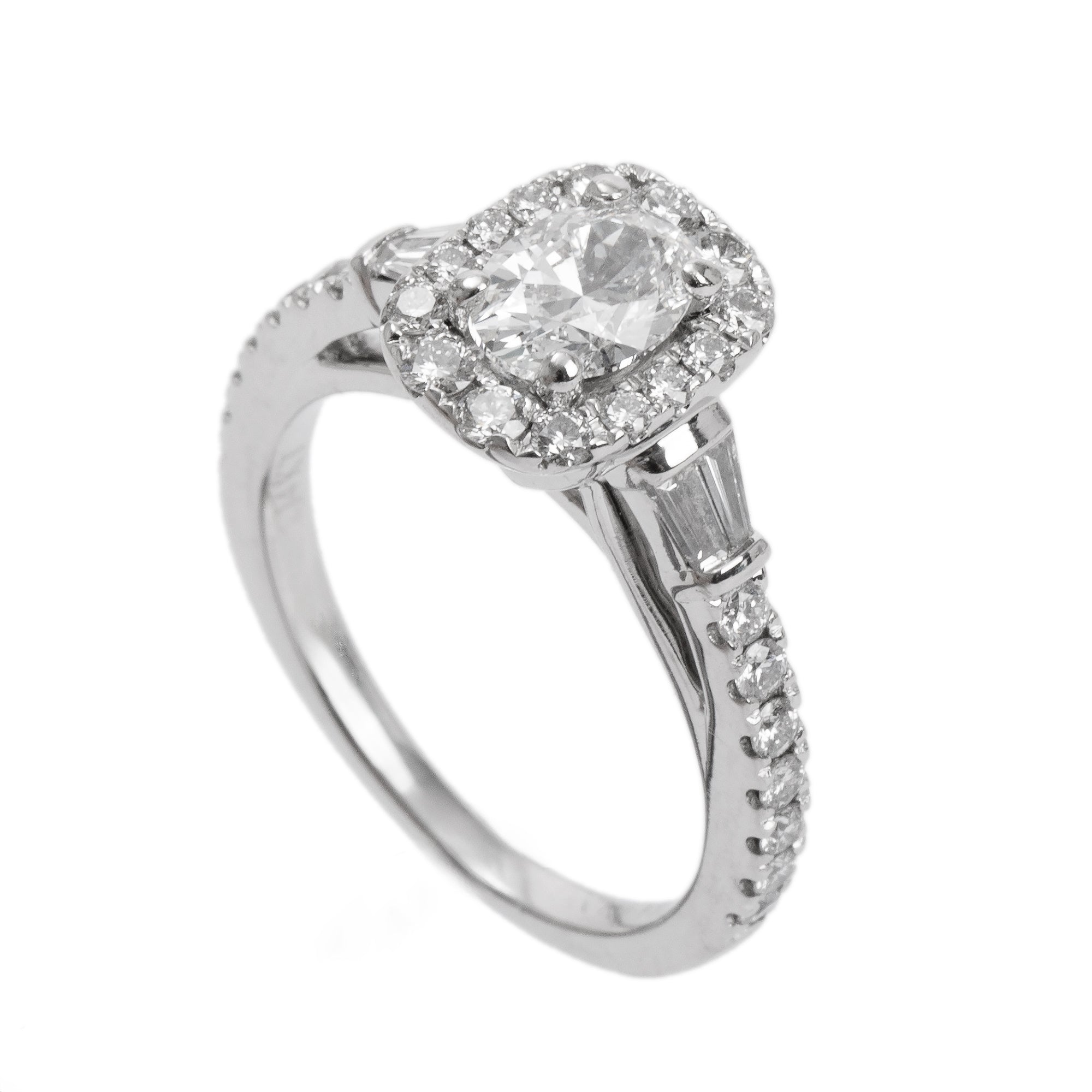 Vera Wang 14k White Gold Love Oval Shaped Diamond Engagement Ring, Size 4