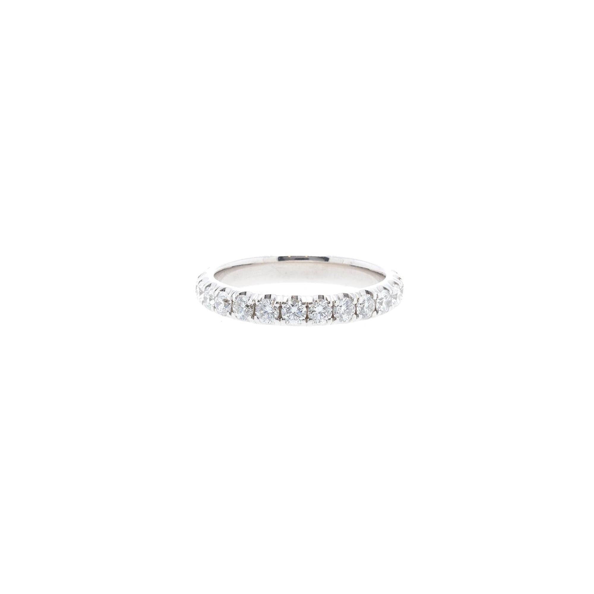 14k White Gold Diamond Wedding Band Ring