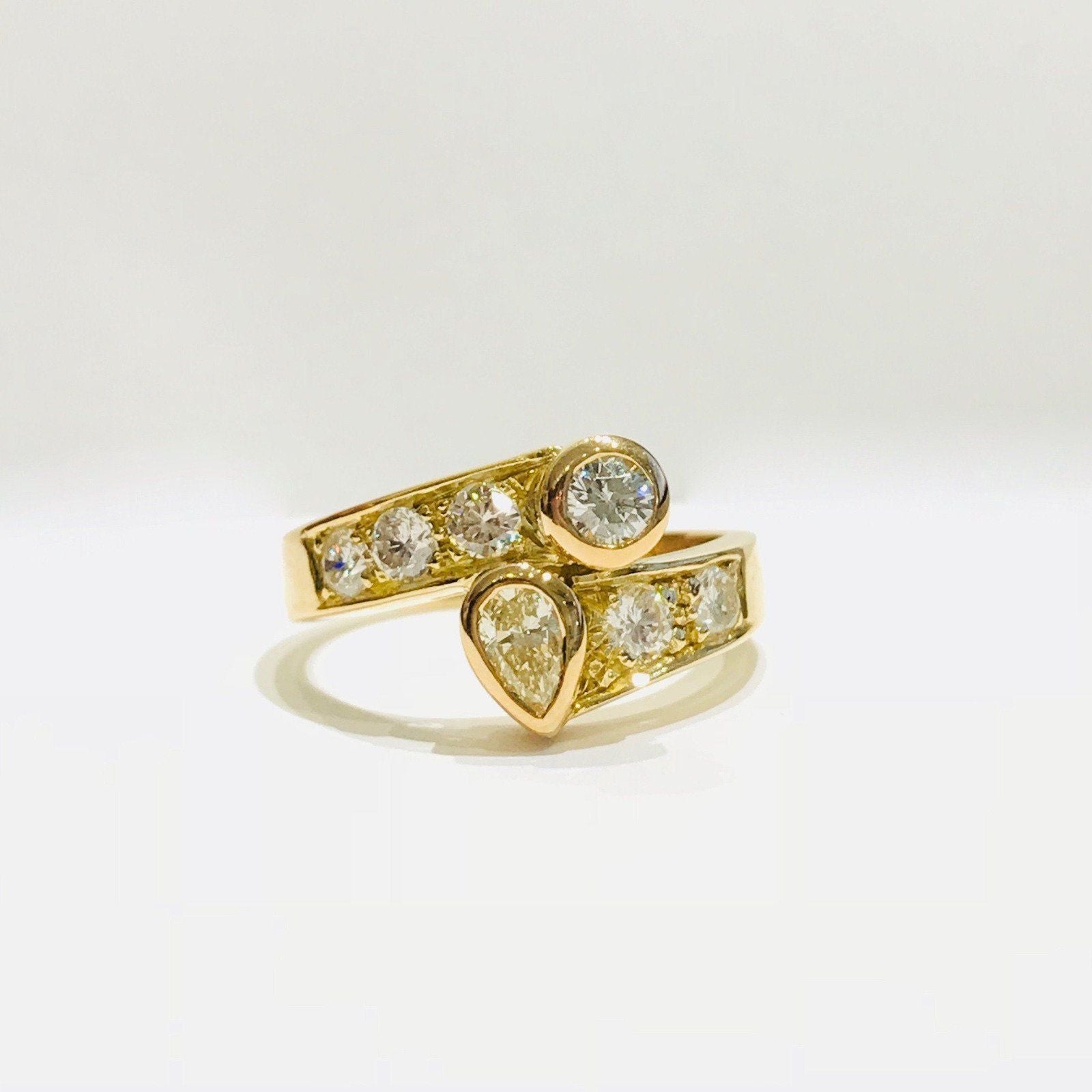 18 Karat Yellow Gold Diamond Ring