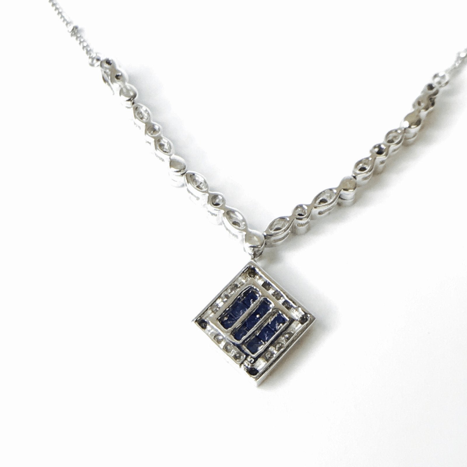 18K White Gold Dual Design Sapphire and Diamond Necklace