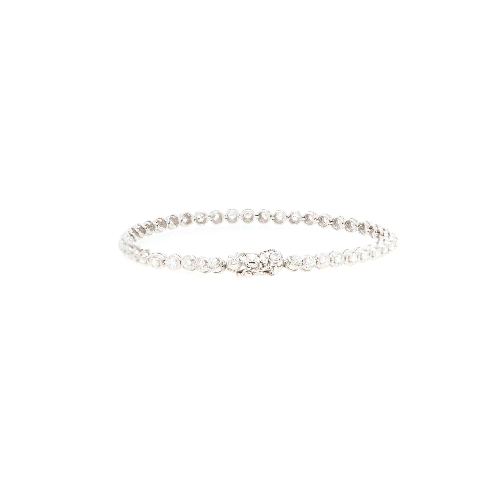 18k White Gold 2.48 tcw. Diamond Tennis Bracelet