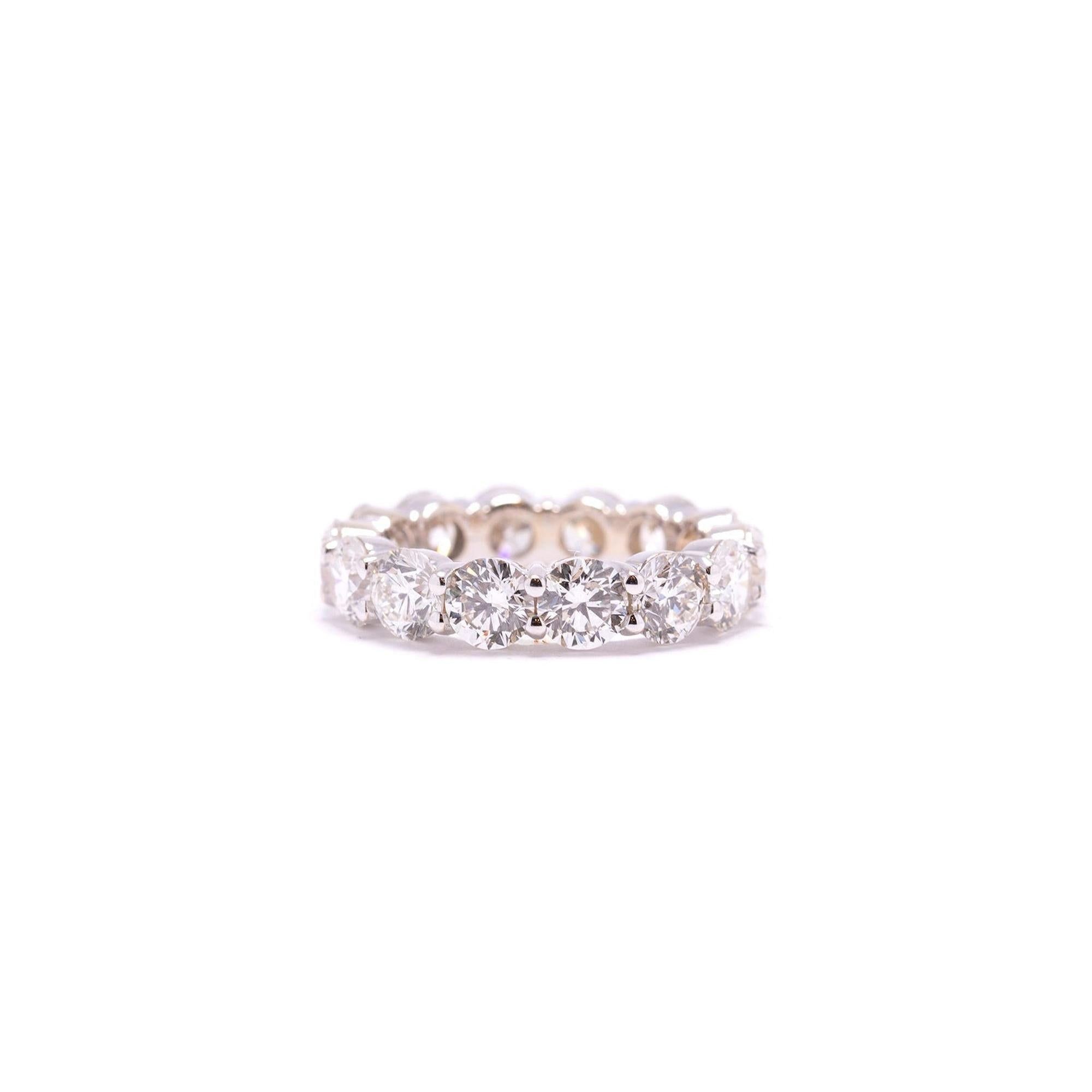 18k White Gold Diamond Eternity Band Ring