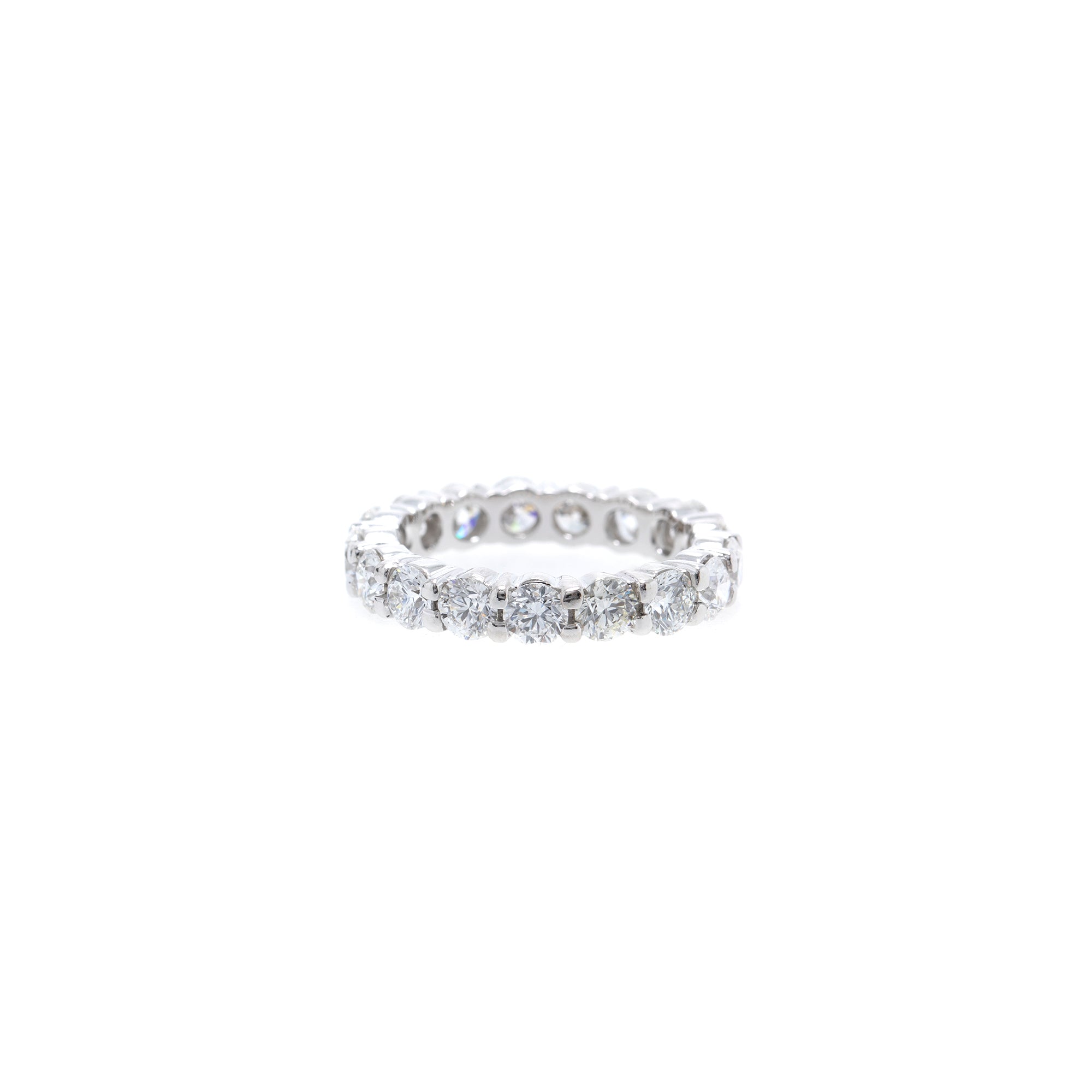 18k White Gold Diamond Eternity Band Ring