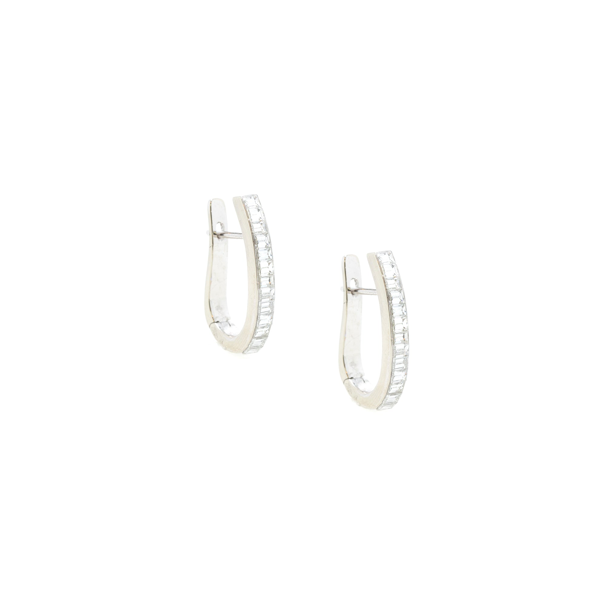 18k White Gold Diamond Huggie Earrings