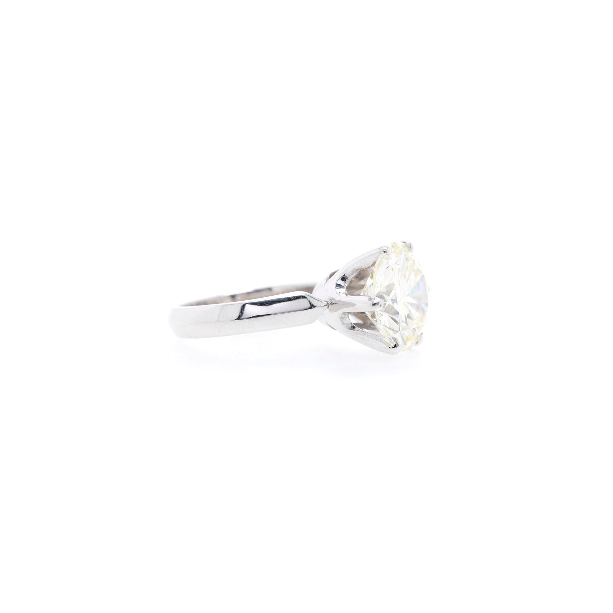 18k White Gold Solitaire 5.65 ct. Diamond Ring
