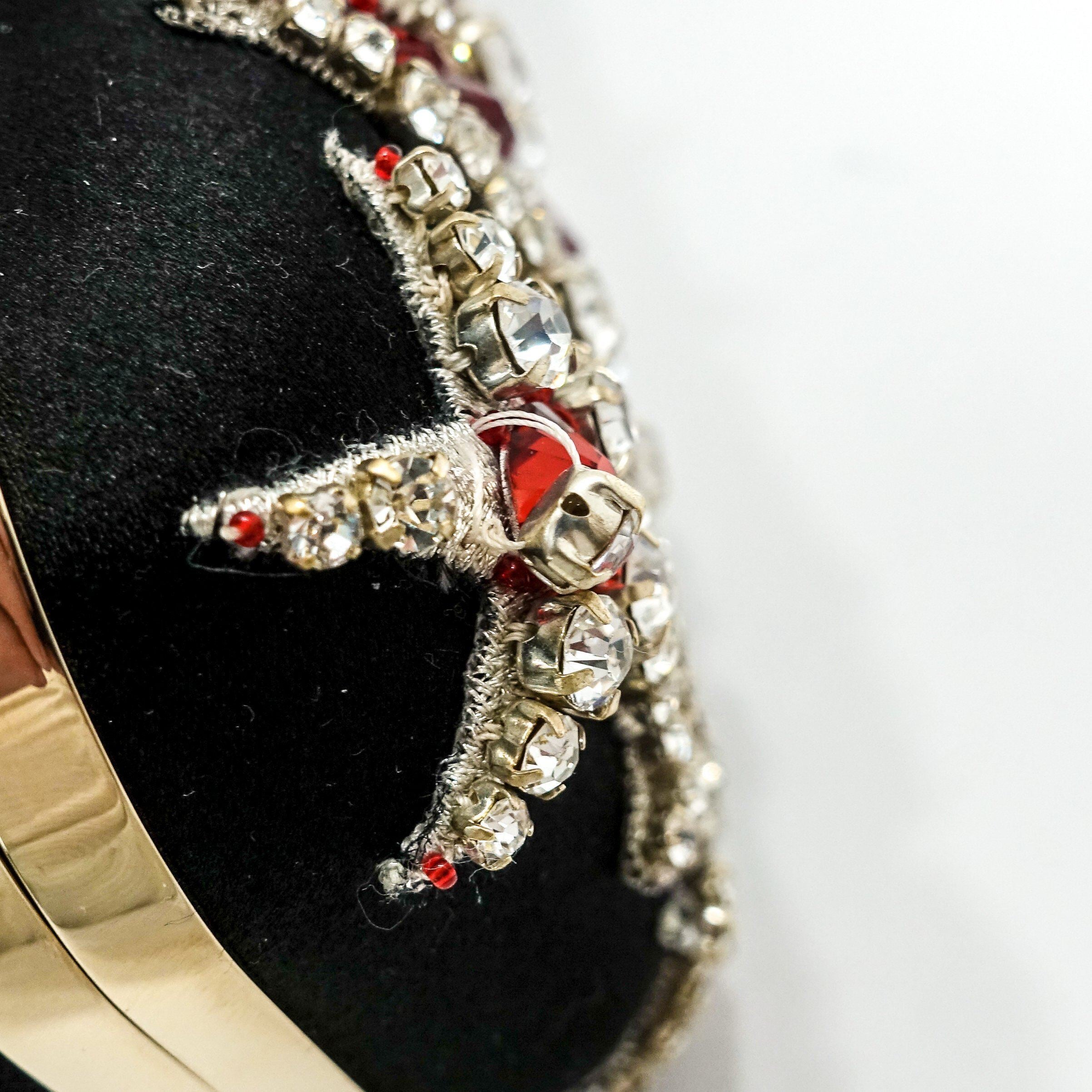 Alexander Mcqueen Embellished Stars Knuckle Duster Clutch