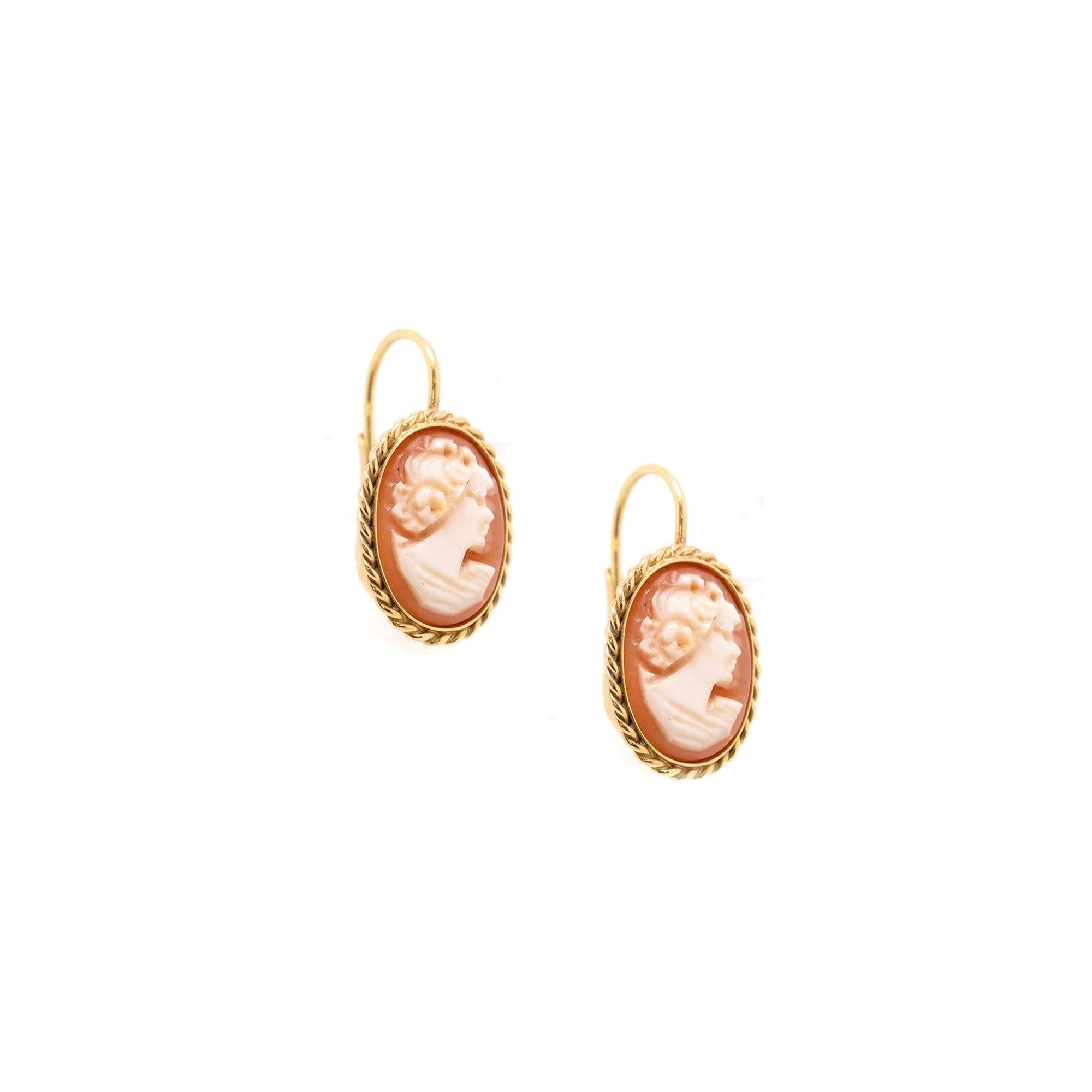 Antique 18k Gold Cameo Earrings
