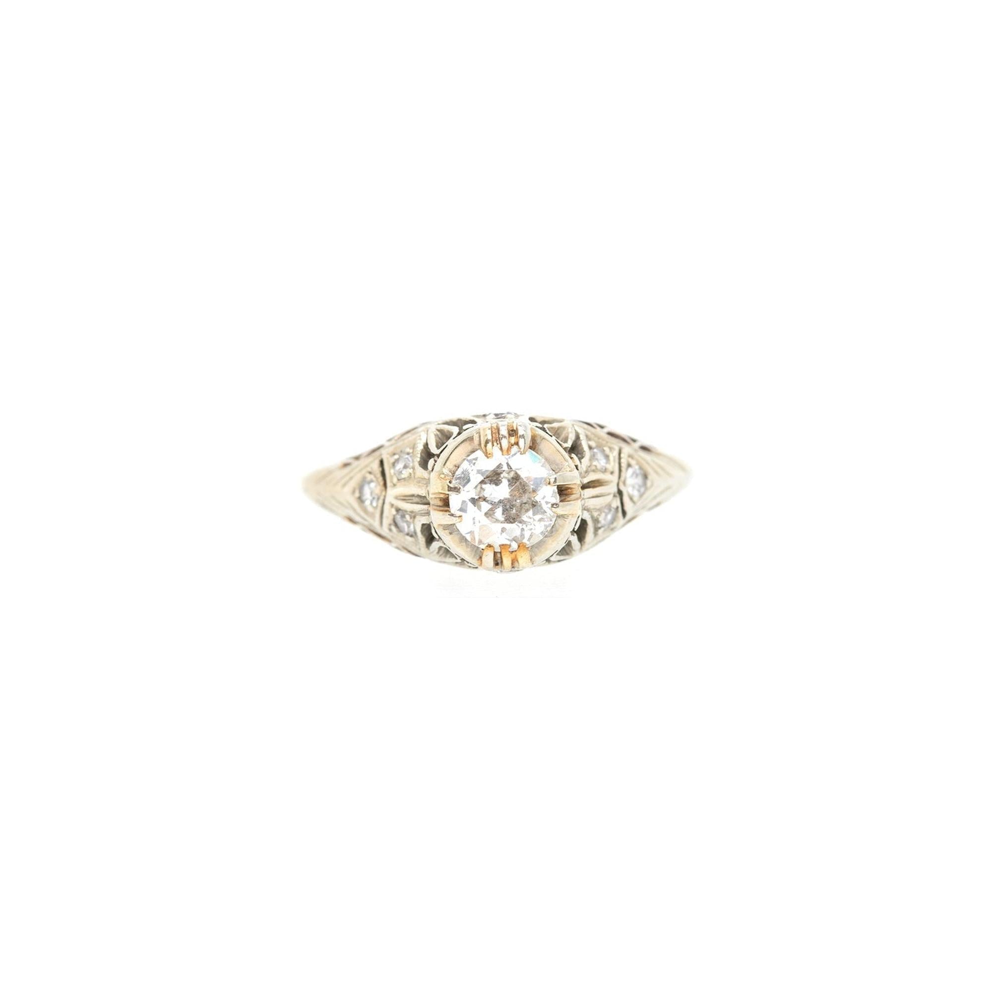 Antique Art Deco 18k White Gold Diamond Ring