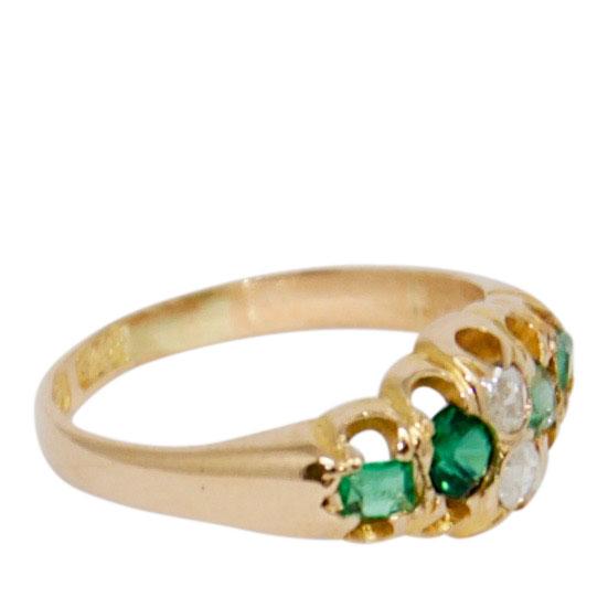 Antique Art Deco Emerald & Diamond Ring