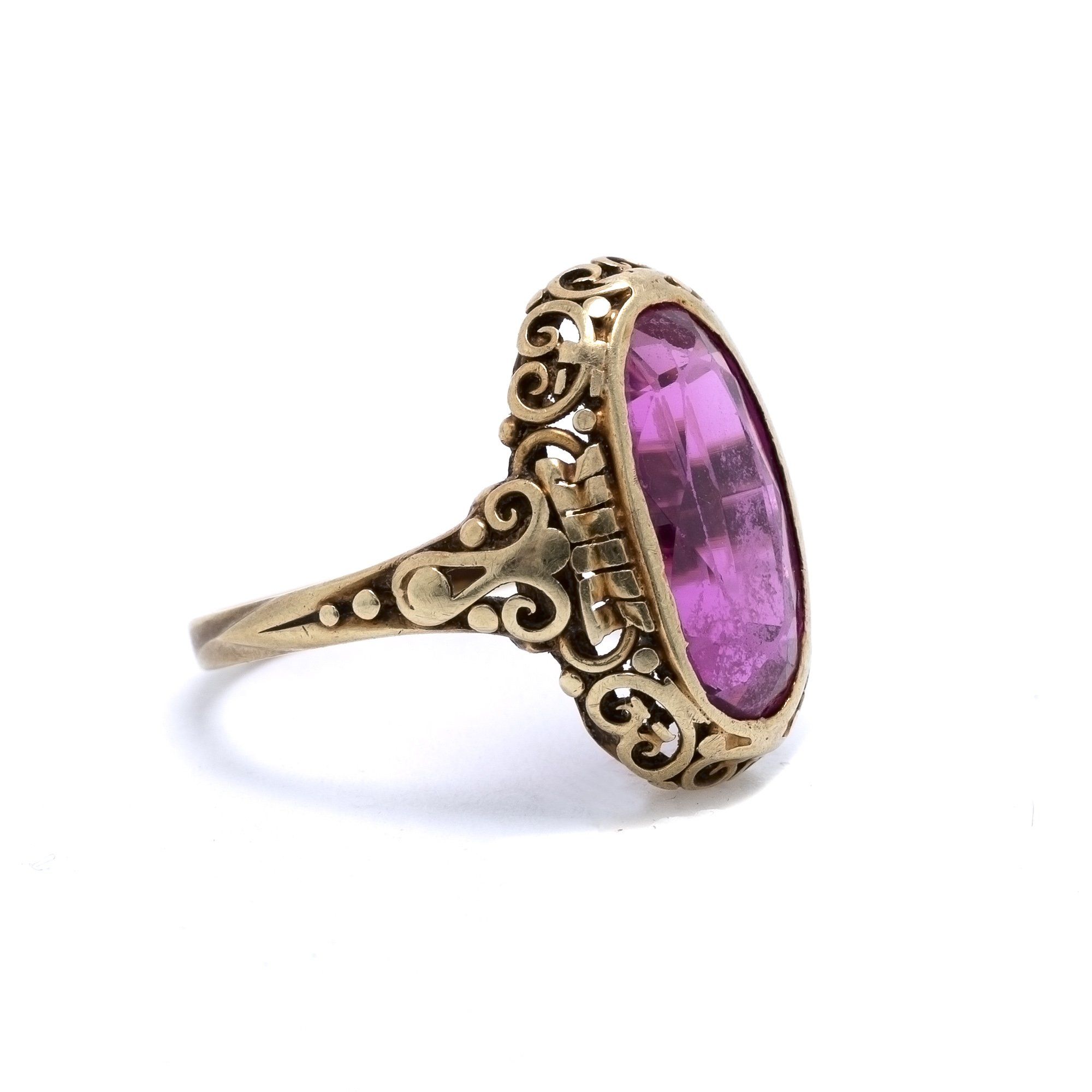 Antique Art Deco Pink Sapphire Ring