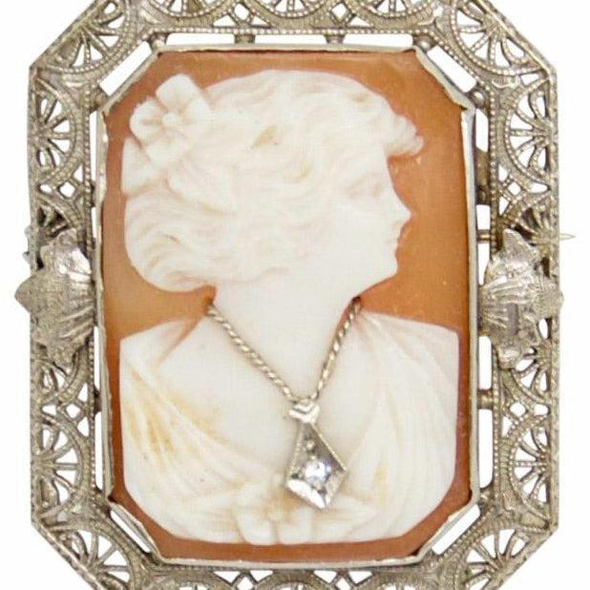 Antique Cameo Brooch