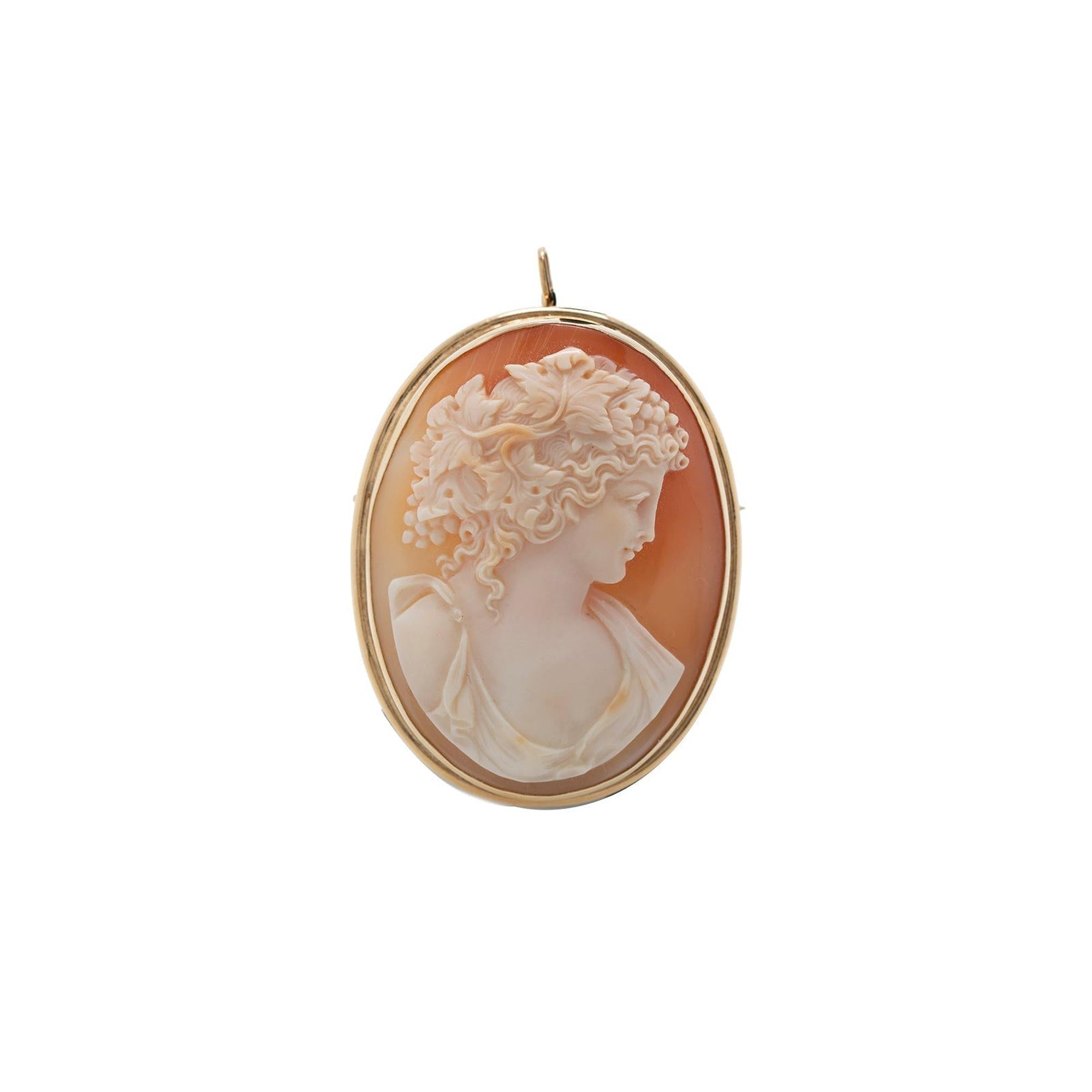 Antique Cameo Brooch/Pendant