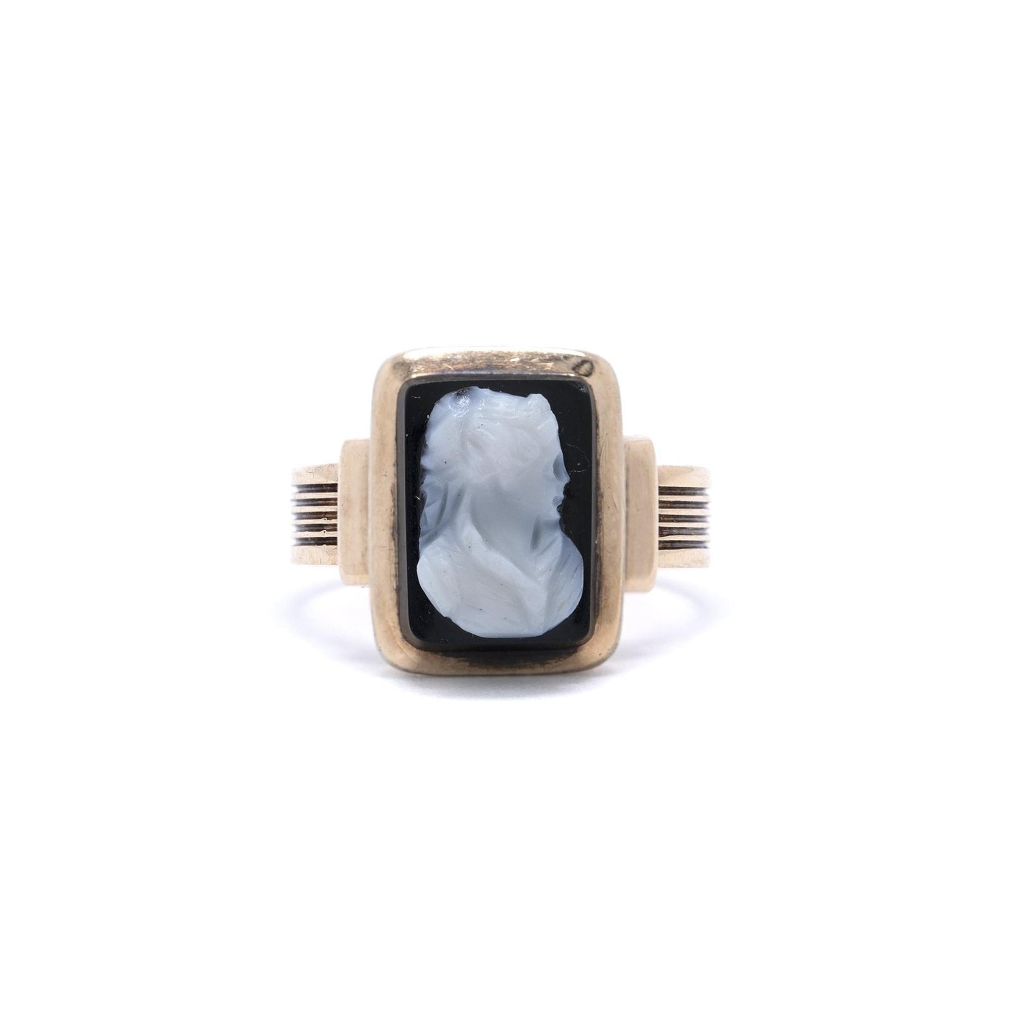 Antique Cameo Onyx Ring
