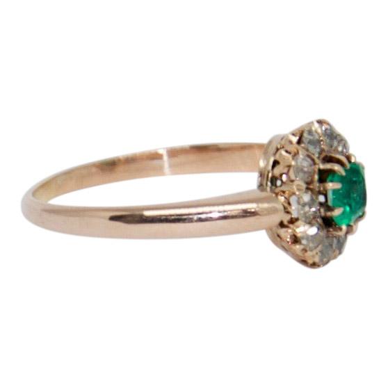 Antique Emerald and Diamond Ring