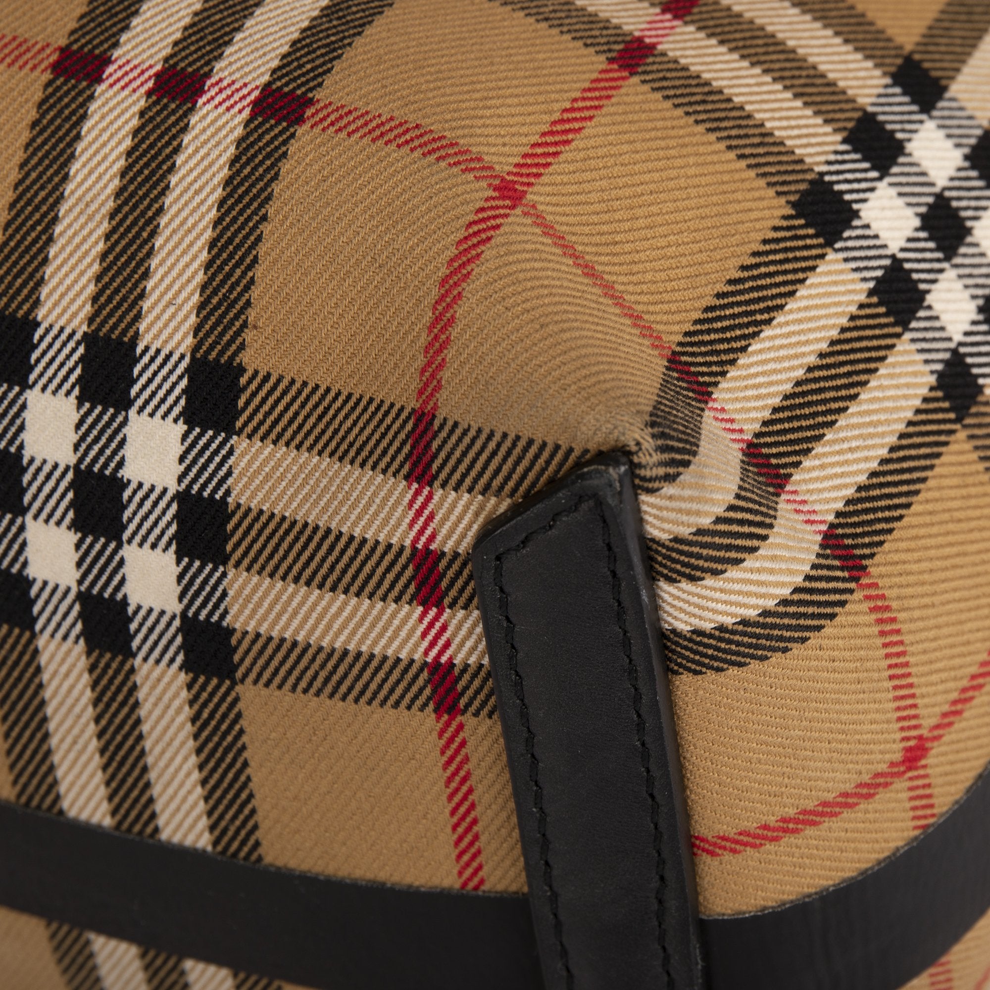 Burberry Vintage Check Medium The Giant Reversible Tote