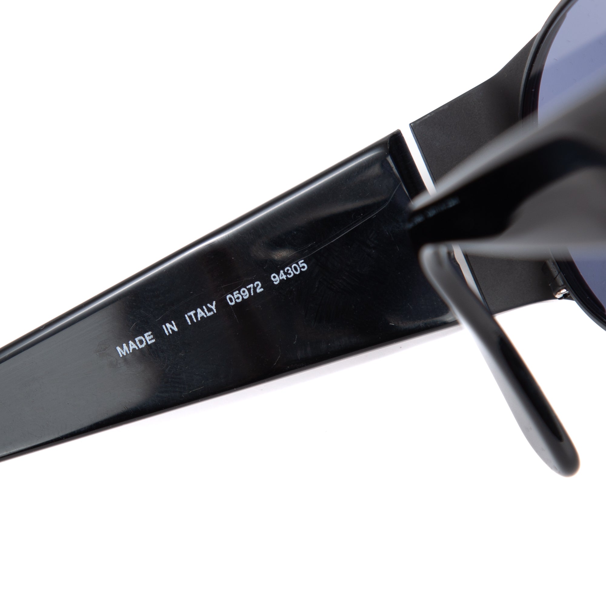 Chanel 05972 CC Logo Sunglasses w/ Case