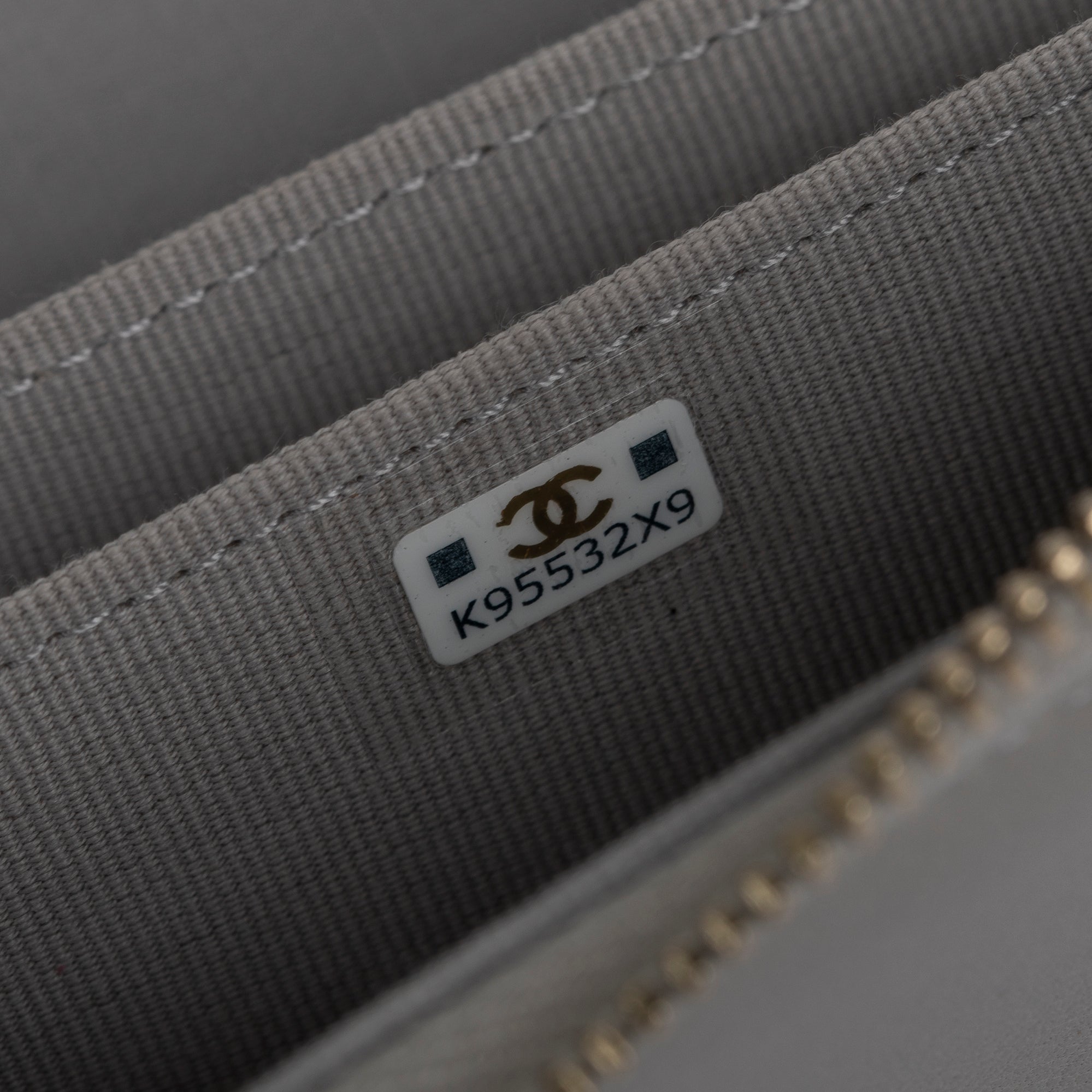 Chanel 2022 19 Zipped Coin Purse w/ Box & Receipt