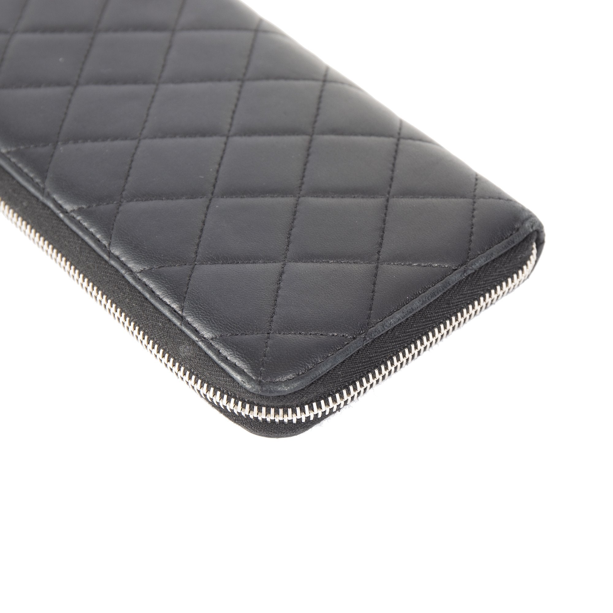 Chanel Black Lambskin Quilted Zip Wallet