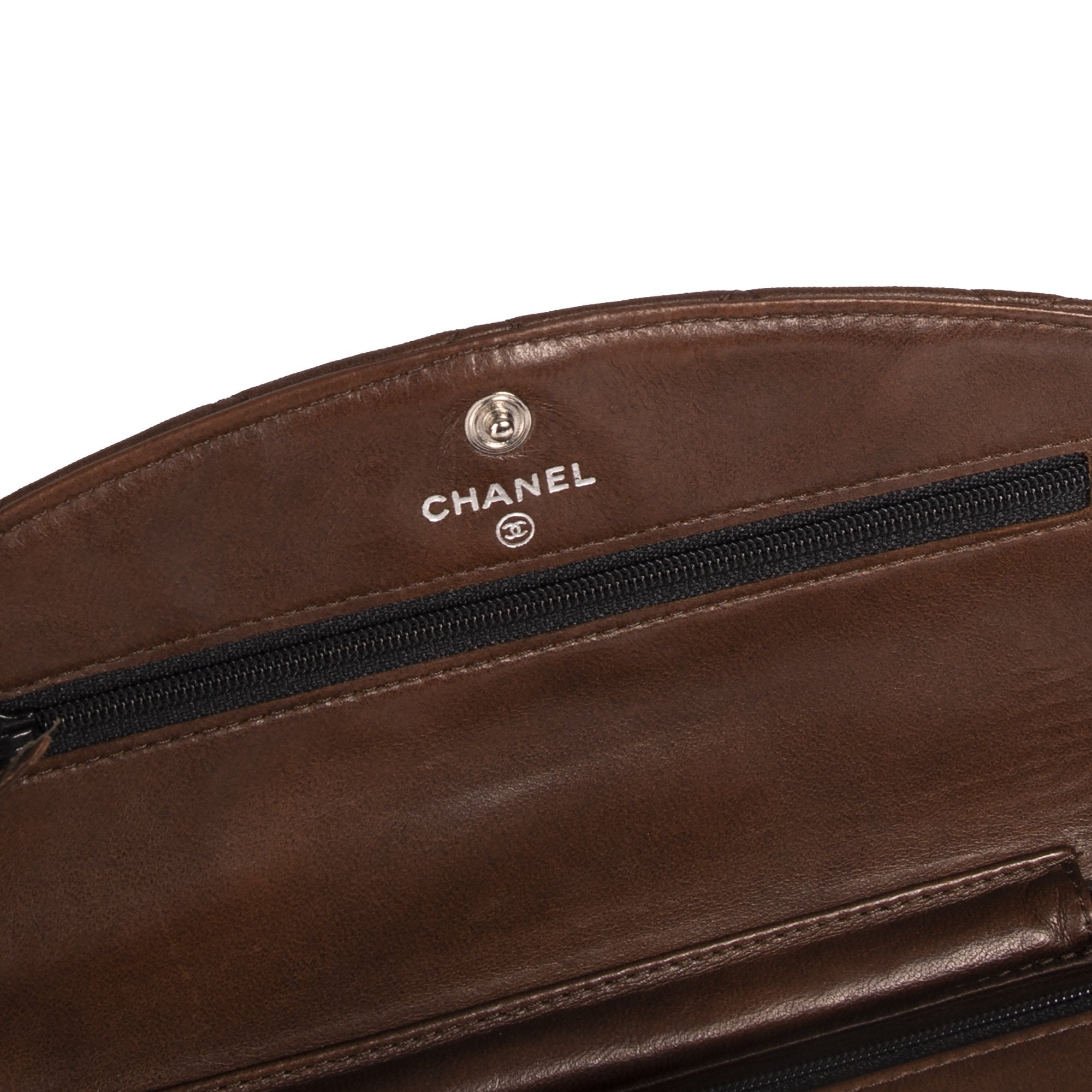 Chanel Classic Wallet on Chain