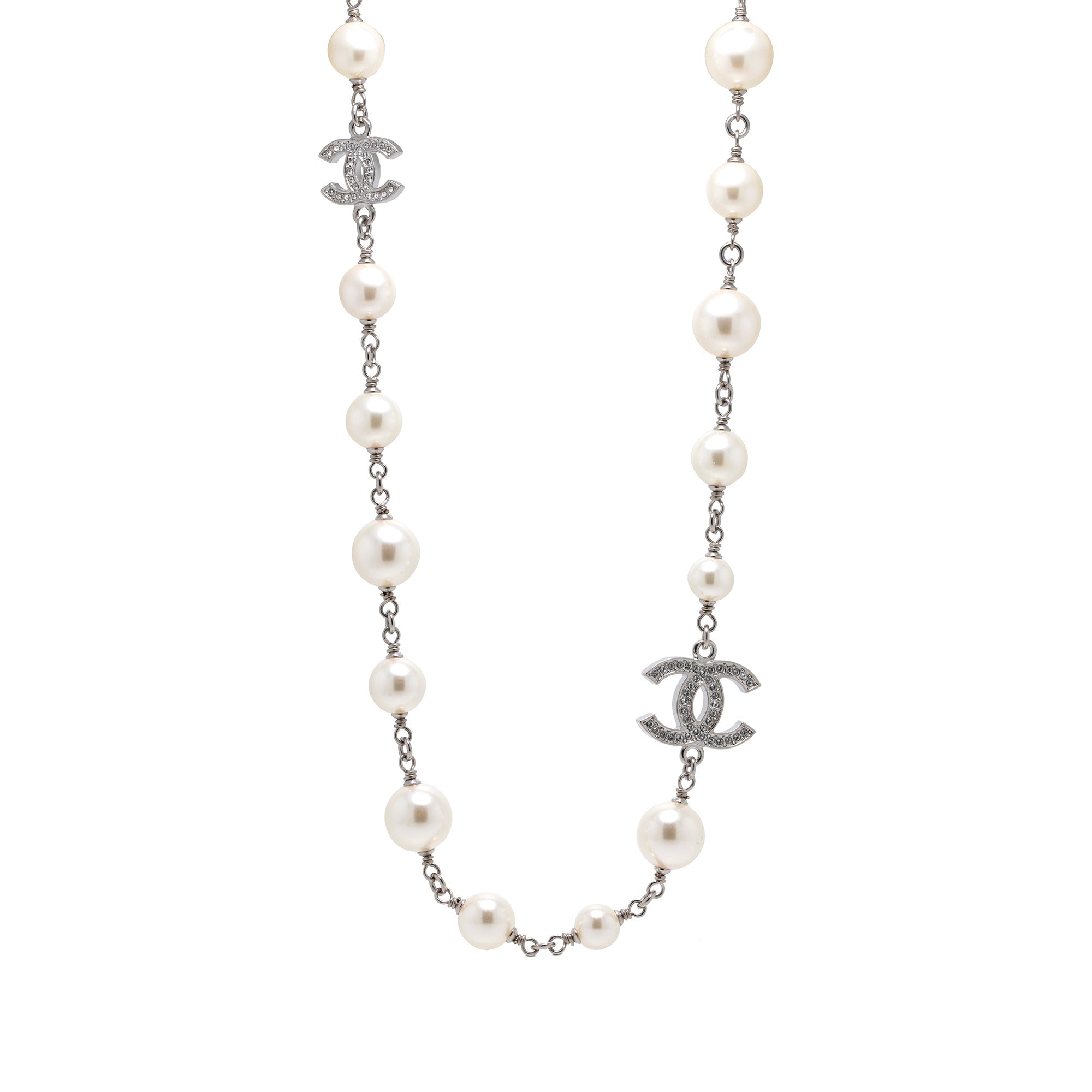 Chanel Faux Pearl & Strass CC Station Necklace w/ Box