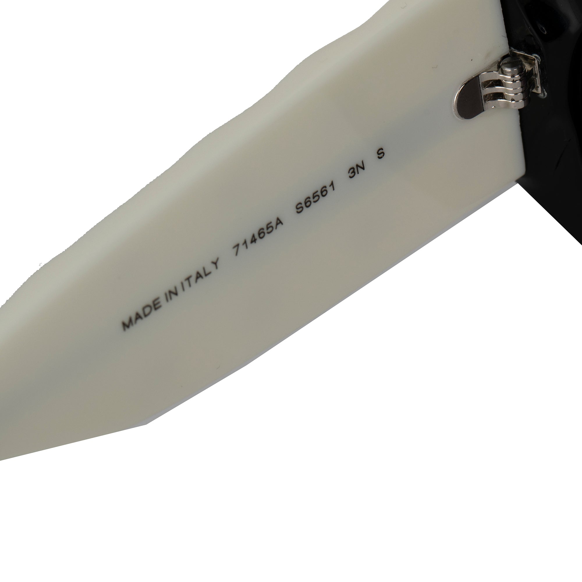 Chanel Quilted CC Pilot Sunglasses w/ Box, Case & Receipt