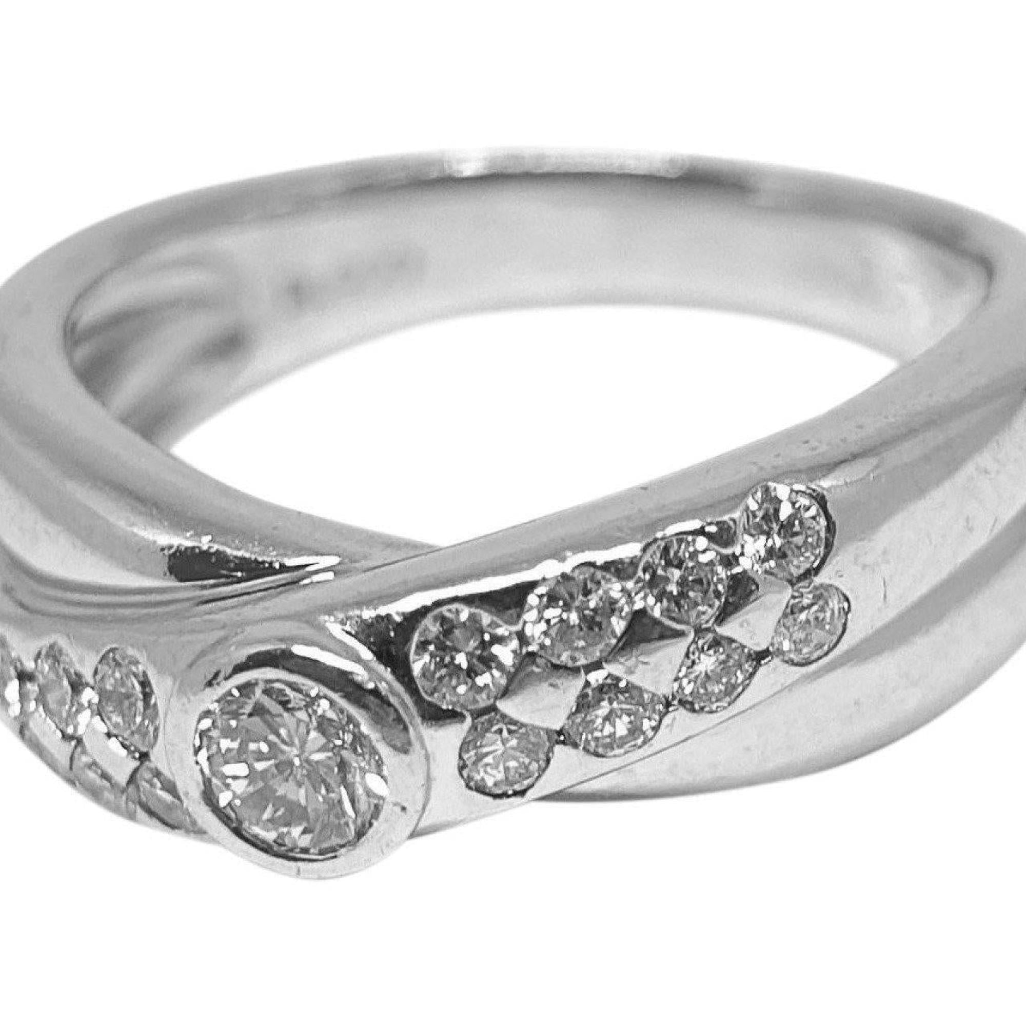 Crossover Diamond Ring