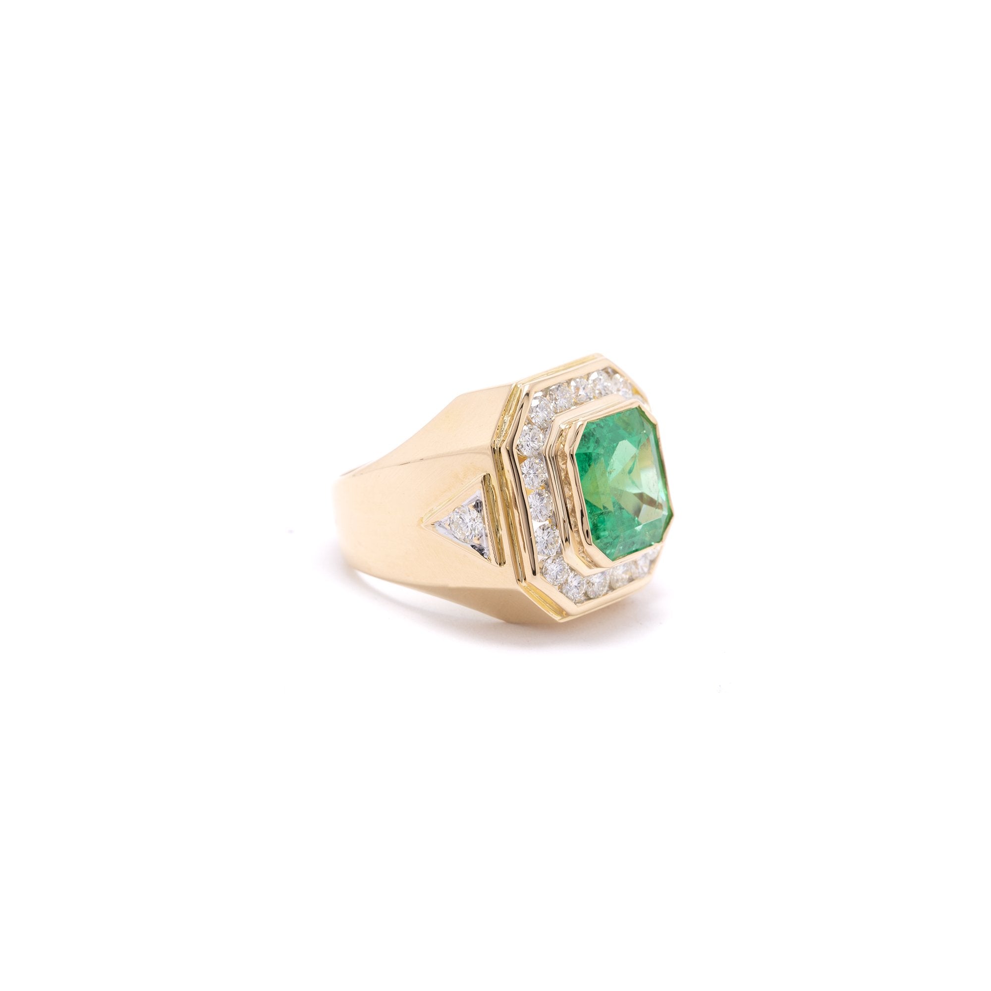Emerald & Diamond Ring