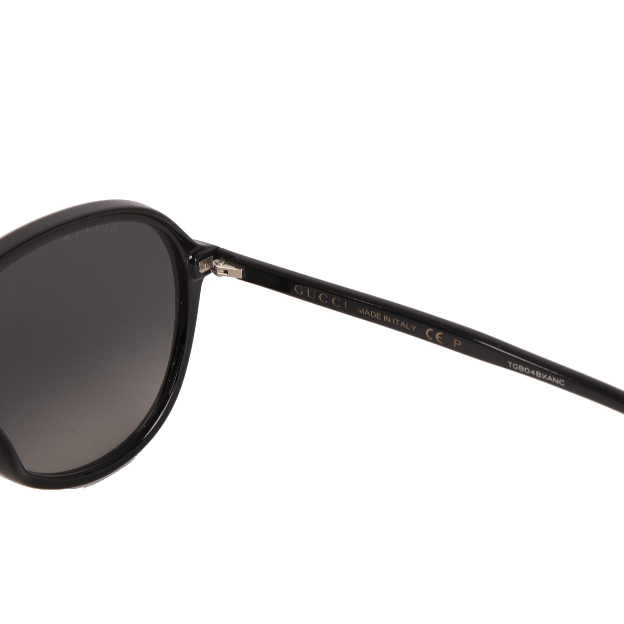 Gucci Black Aviator Sunglasses w/ Case
