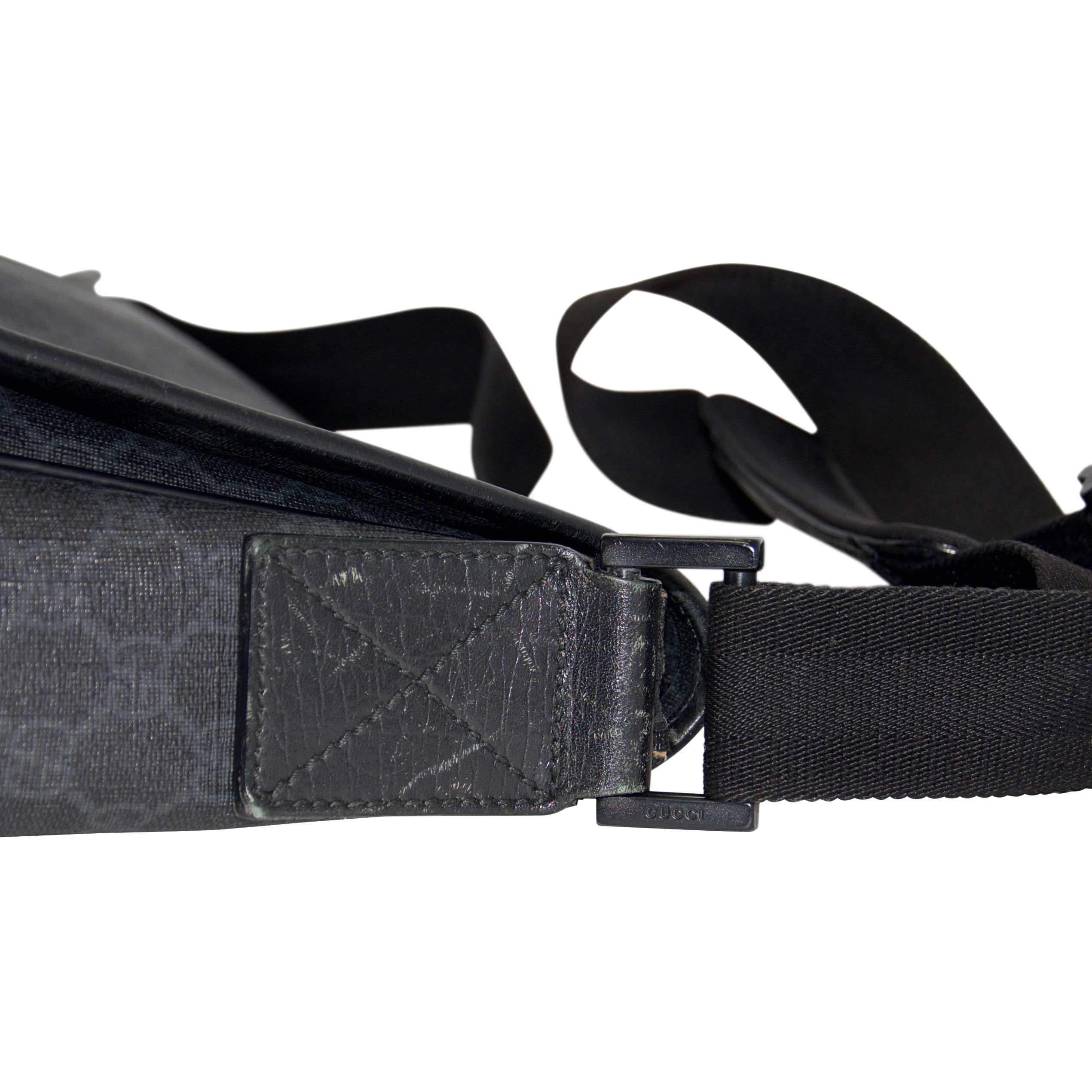 Gucci Black GG Coated Canvas Messenger Bag