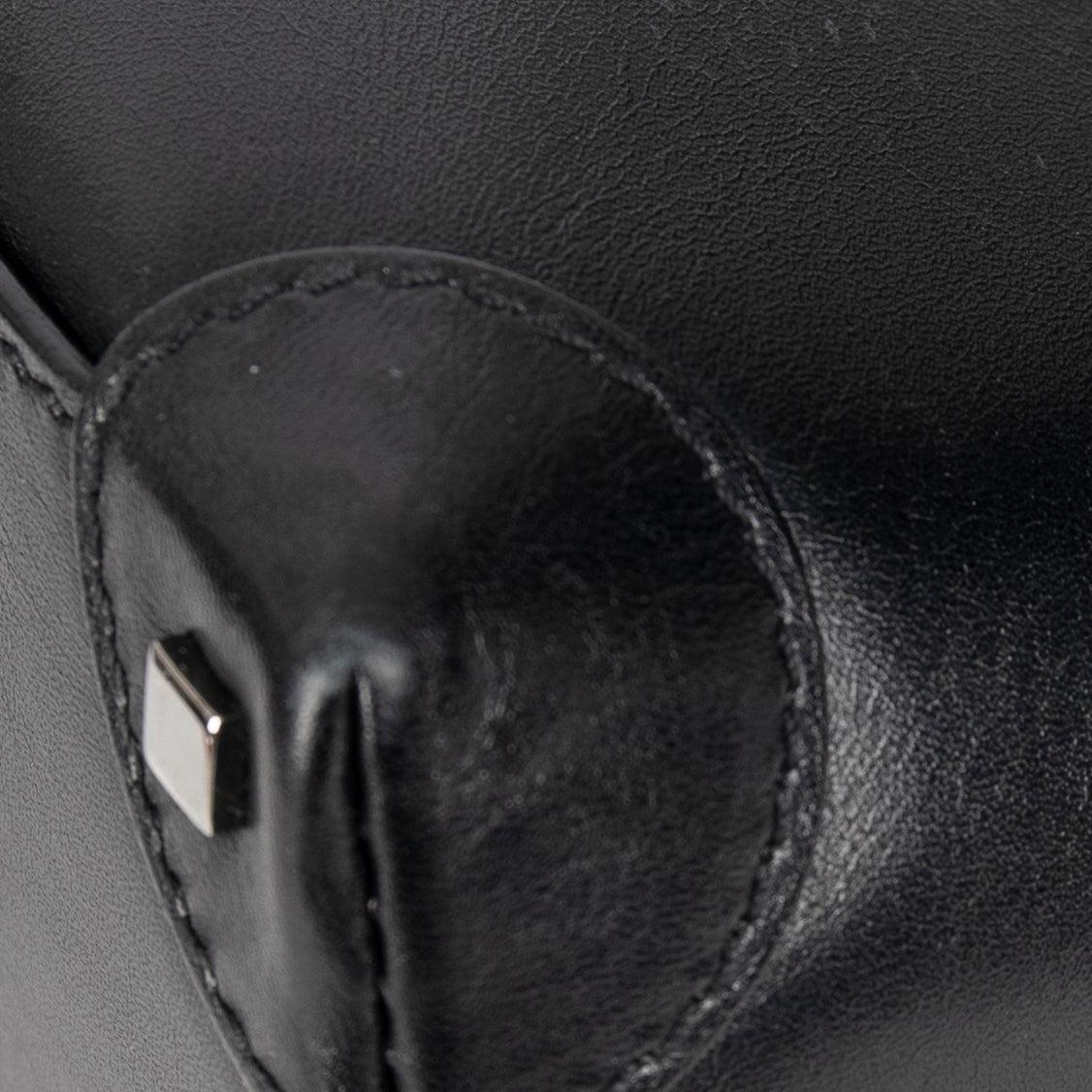 Gucci Black Leather Shoulder Bag