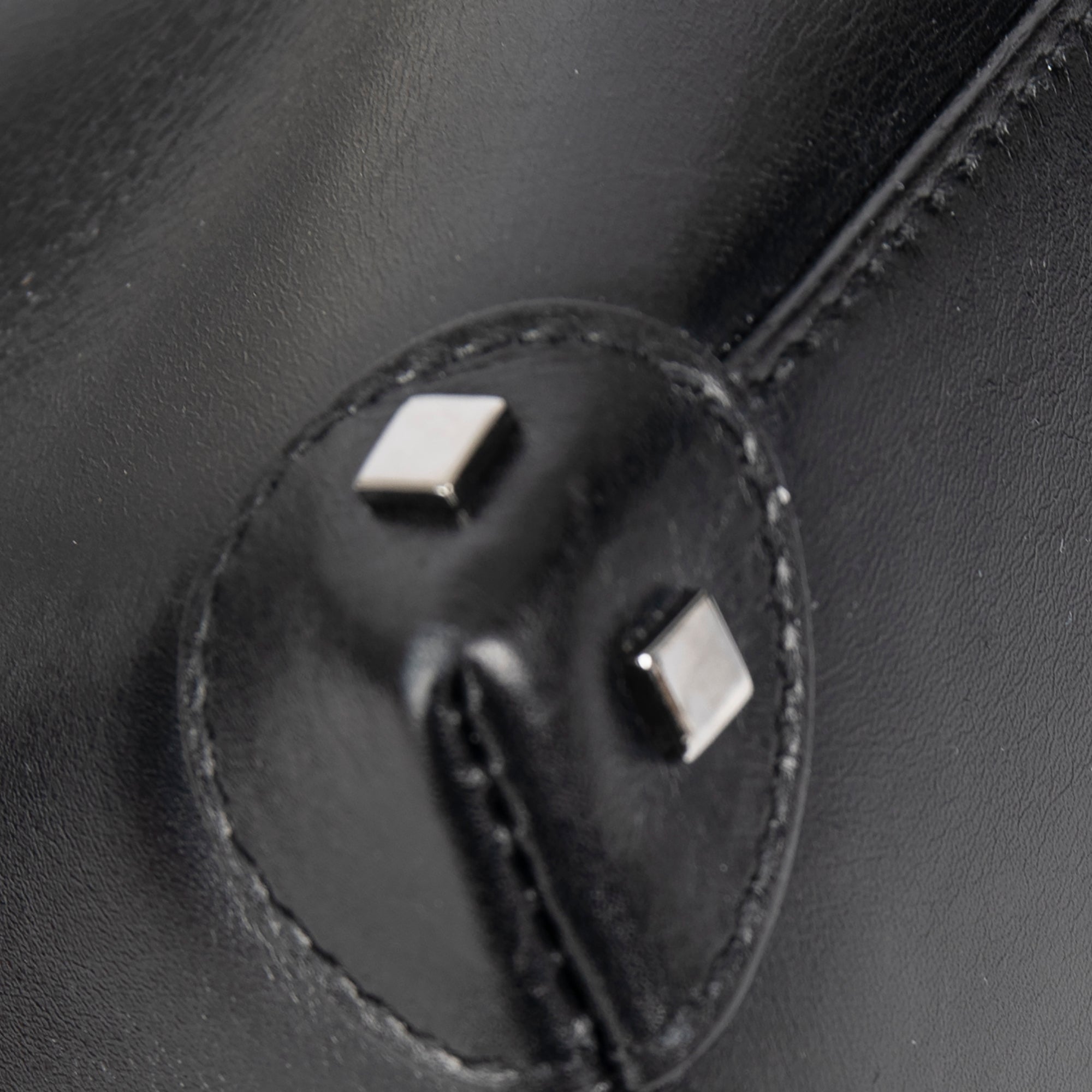 Gucci Black Leather Shoulder Bag