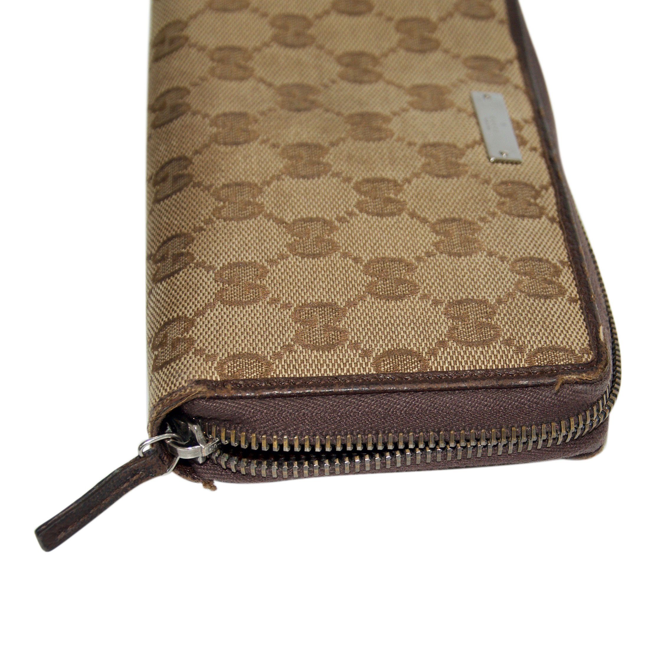 Gucci GG Canvas Zip Wallet