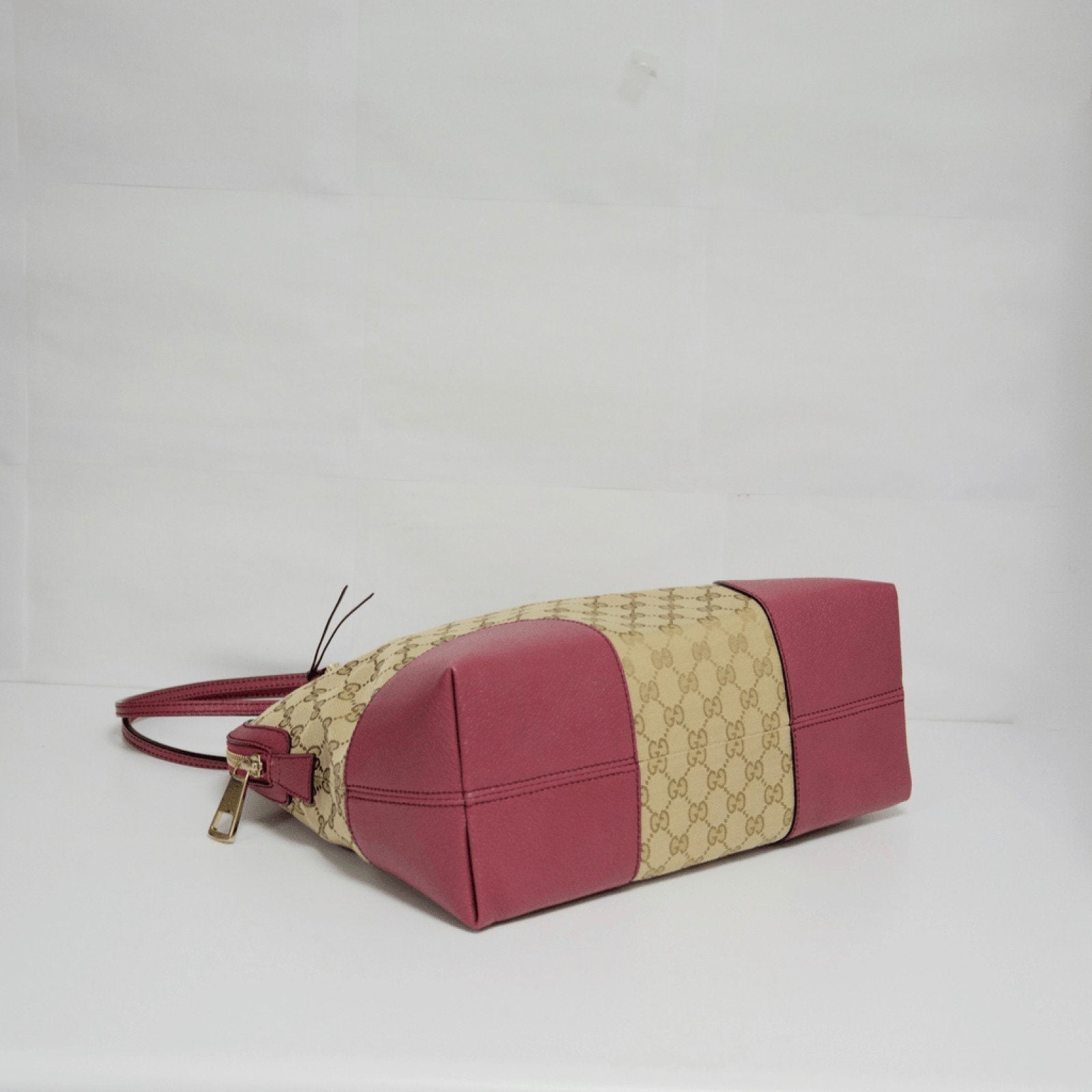 Gucci GG Fuschia Bree