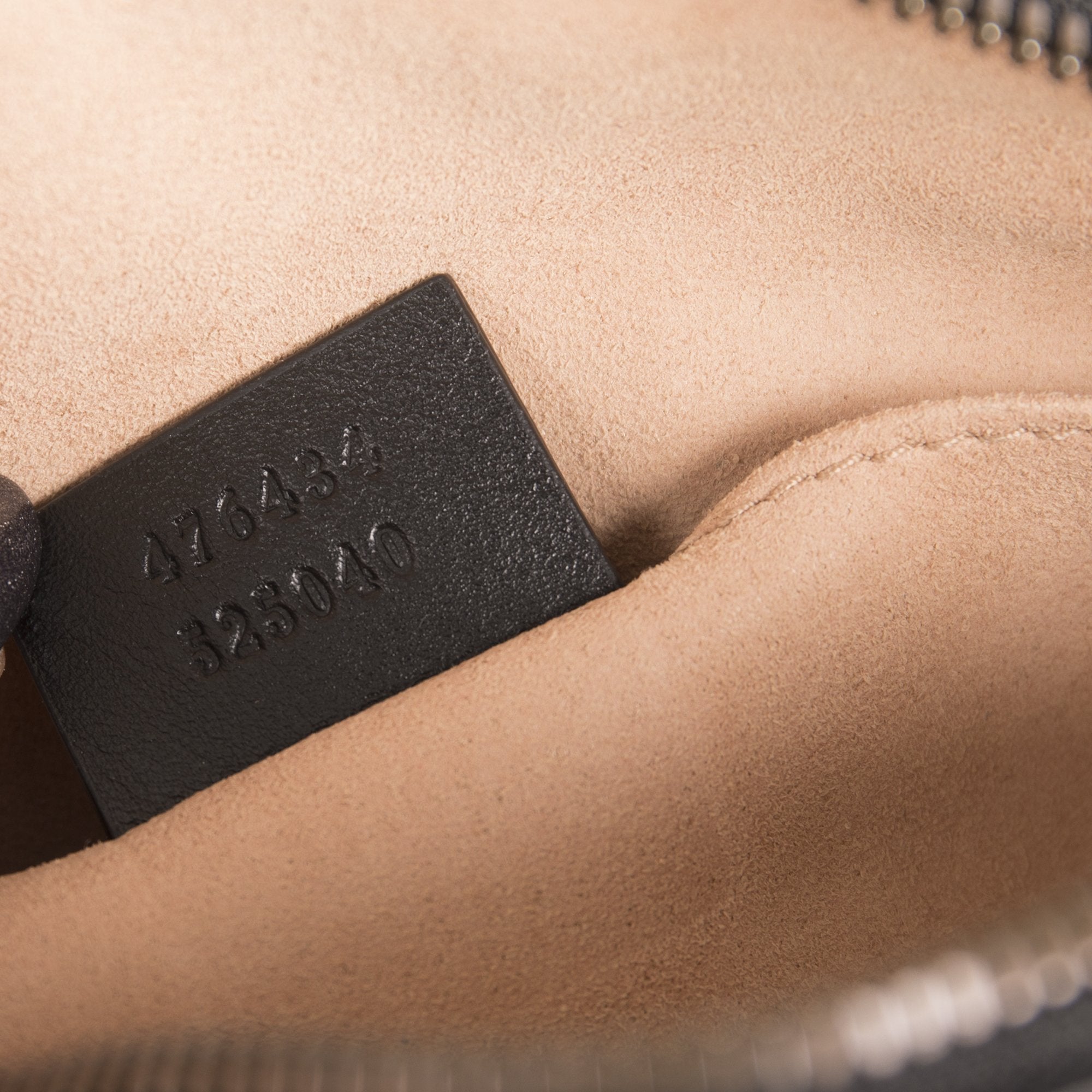 Gucci GG Marmont Matelasse Leather Belt Bag w/ Box