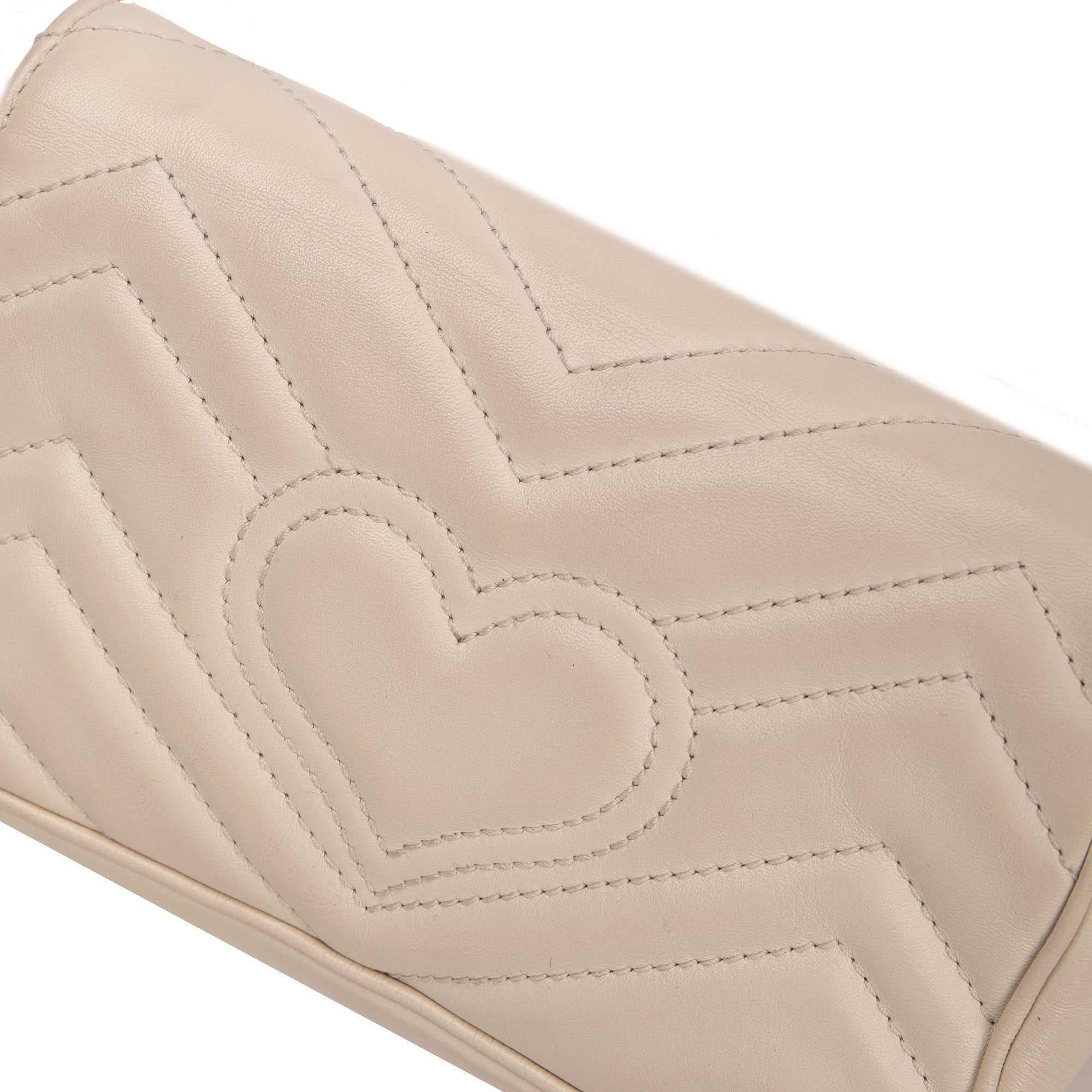 Gucci GG Marmont Matelasse Super Mini Bag