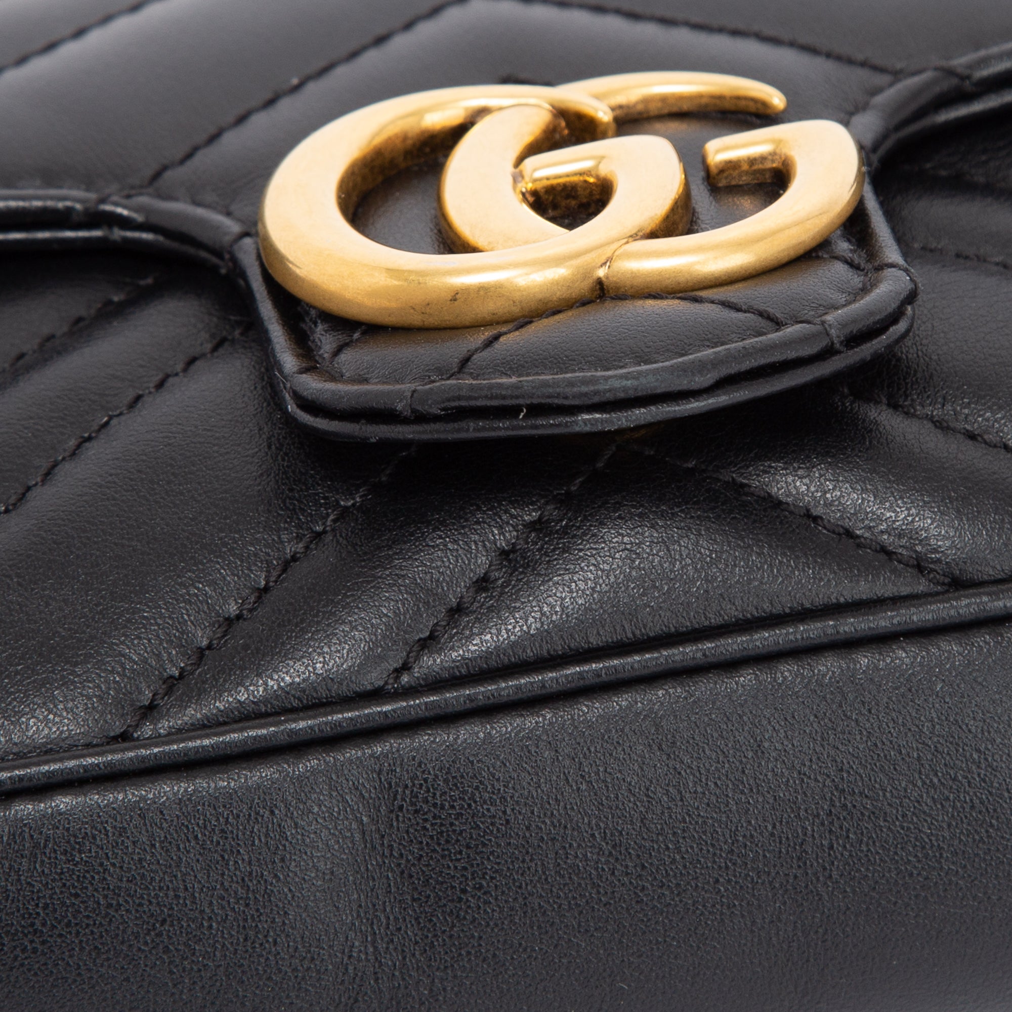 Gucci GG Marmont Matelasse Super Mini Bag