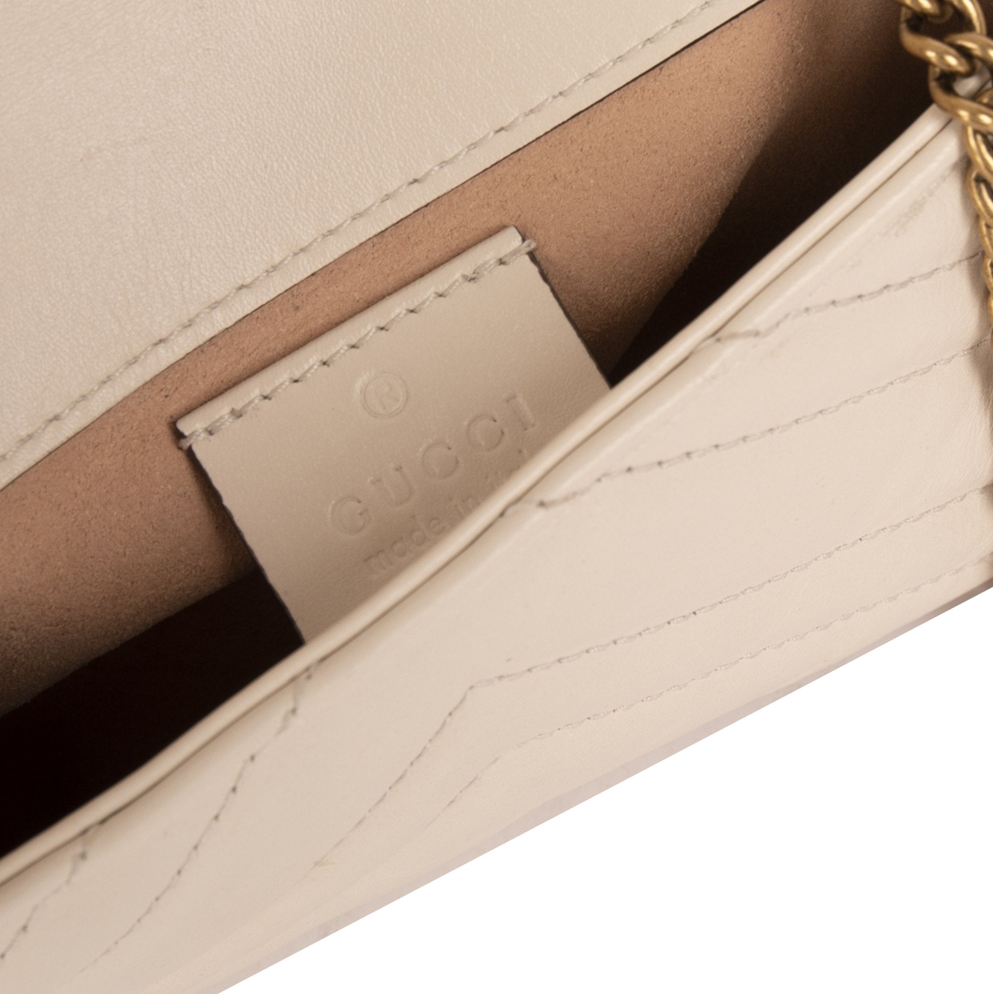 Gucci GG Marmont Matelasse Super Mini Bag