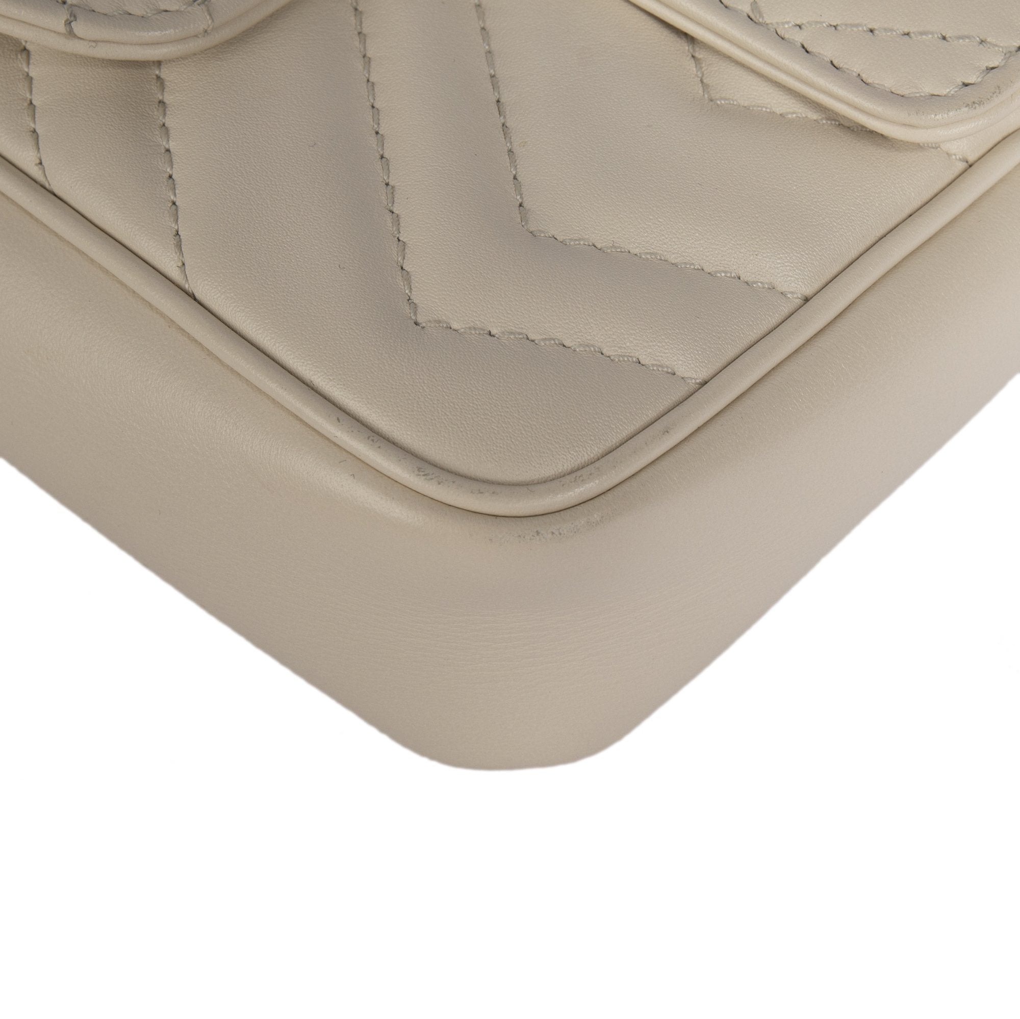 Gucci GG Marmont Matelasse Super Mini Bag w/ Box