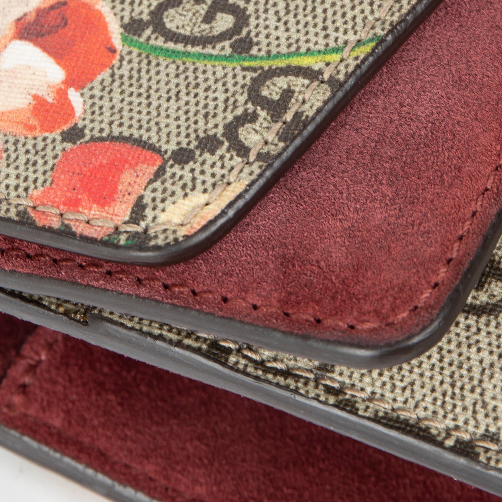 Gucci GG Supreme Blooms Mini Dionysus Shoulder Bag