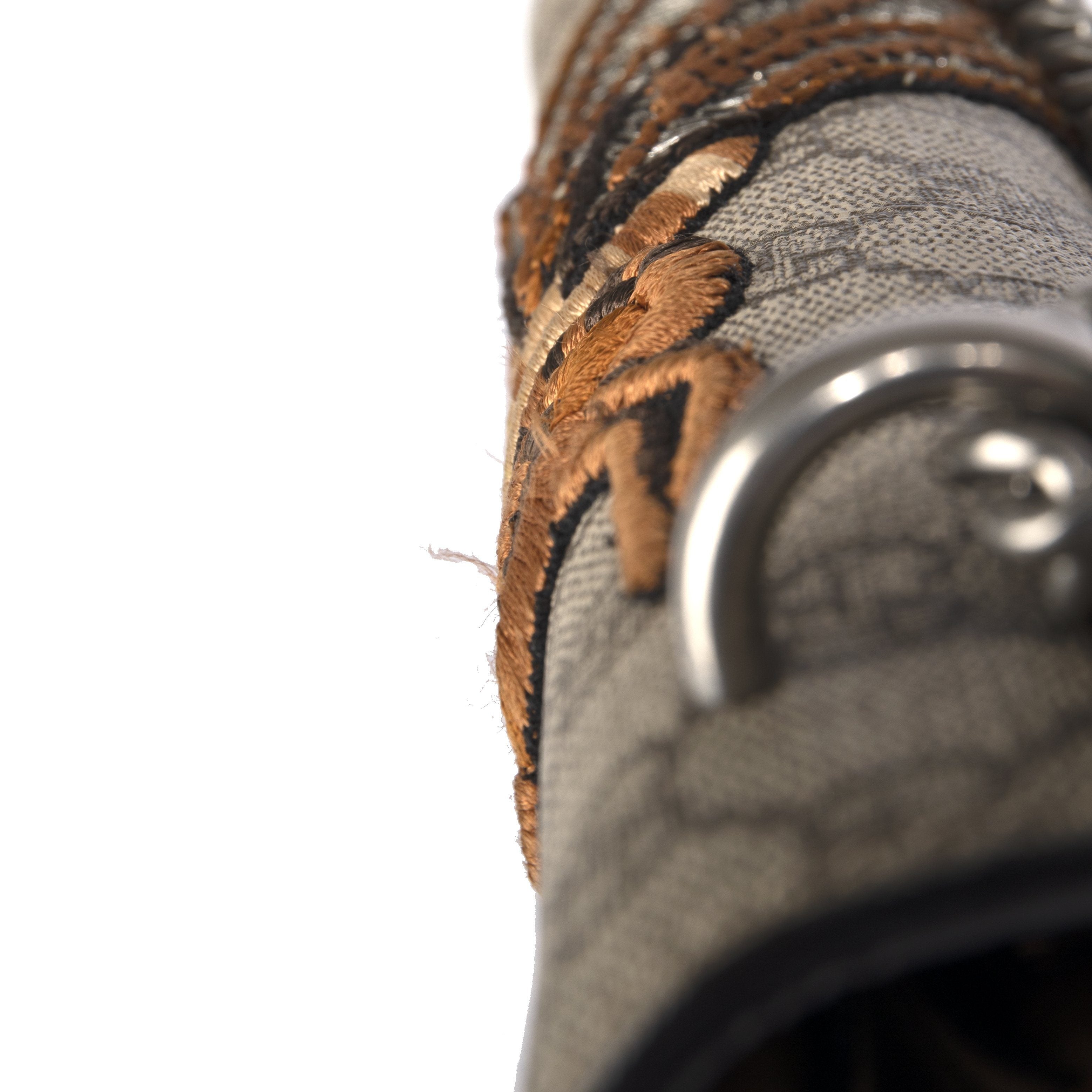 Gucci GG Supreme Medium Dionysus Bee Shoulder Bag