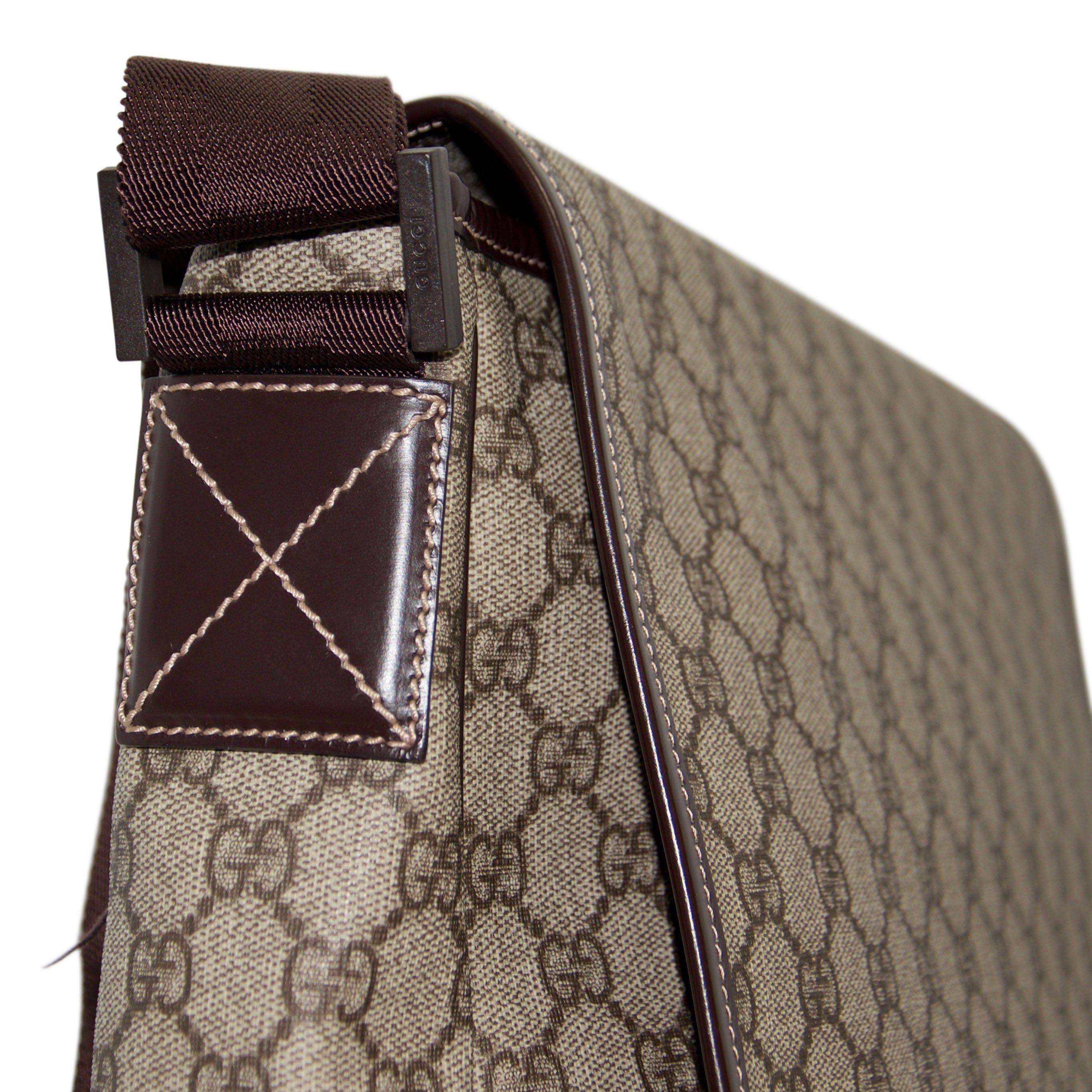 Gucci GG Supreme Messenger Bag