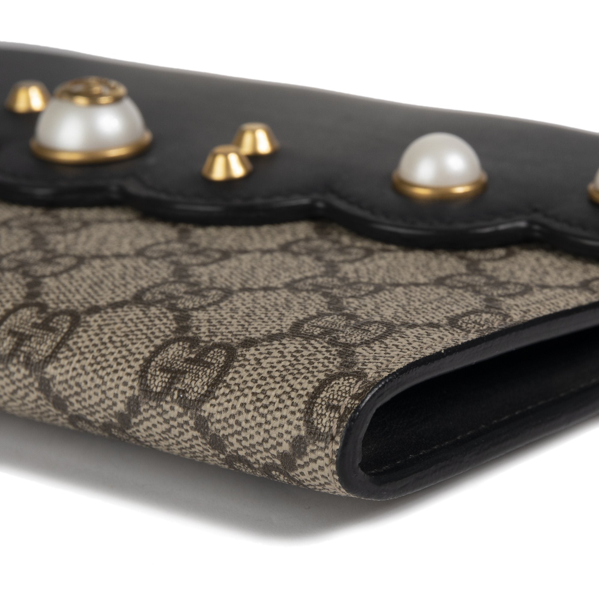 Gucci GG Supreme Peony Clutch w/ Box