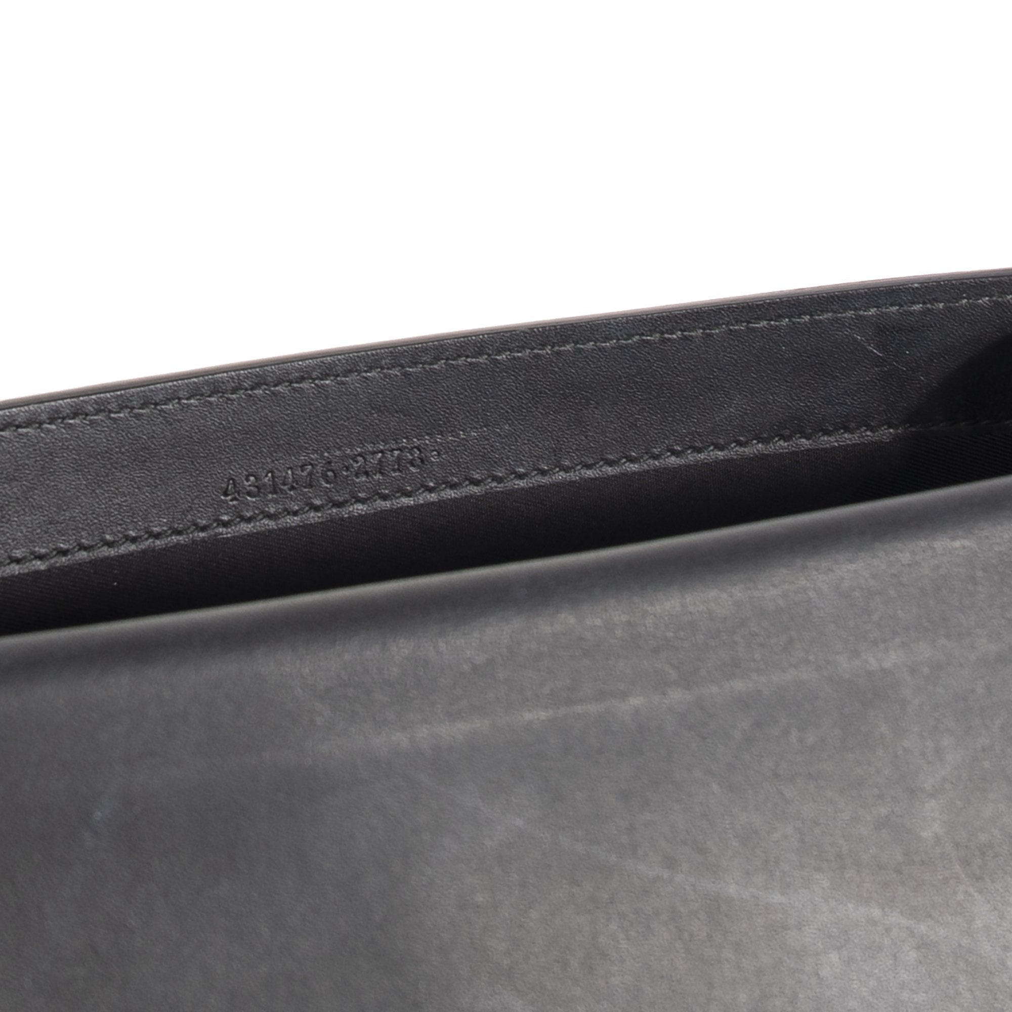 Gucci GG Supreme Peony Clutch w/ Box