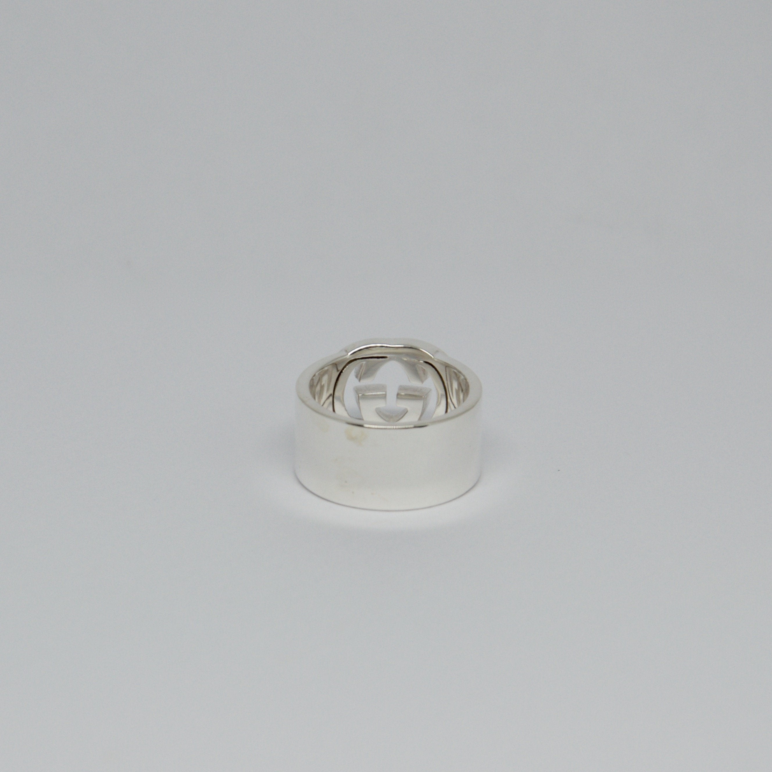 Gucci Interlocking G Wide Ring