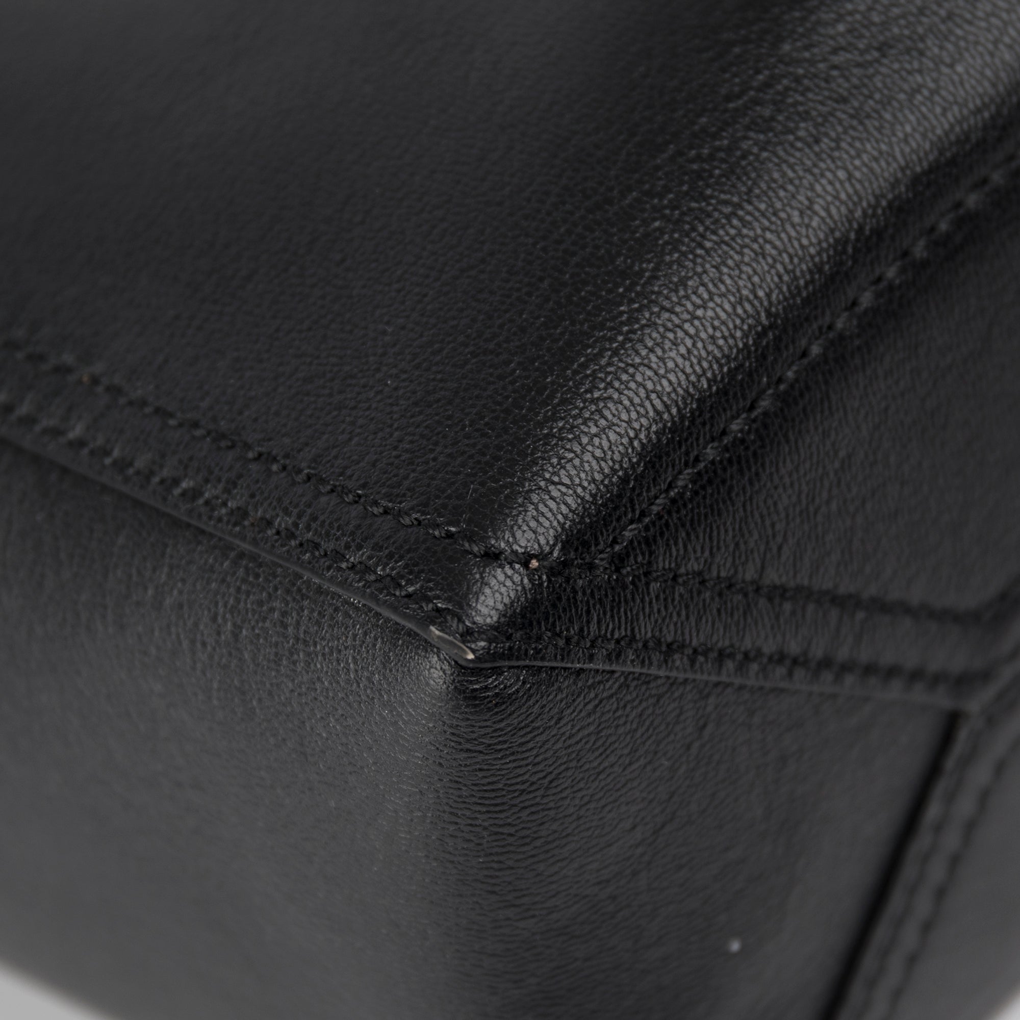 Gucci Medium Double G Leather Tote w/ Box