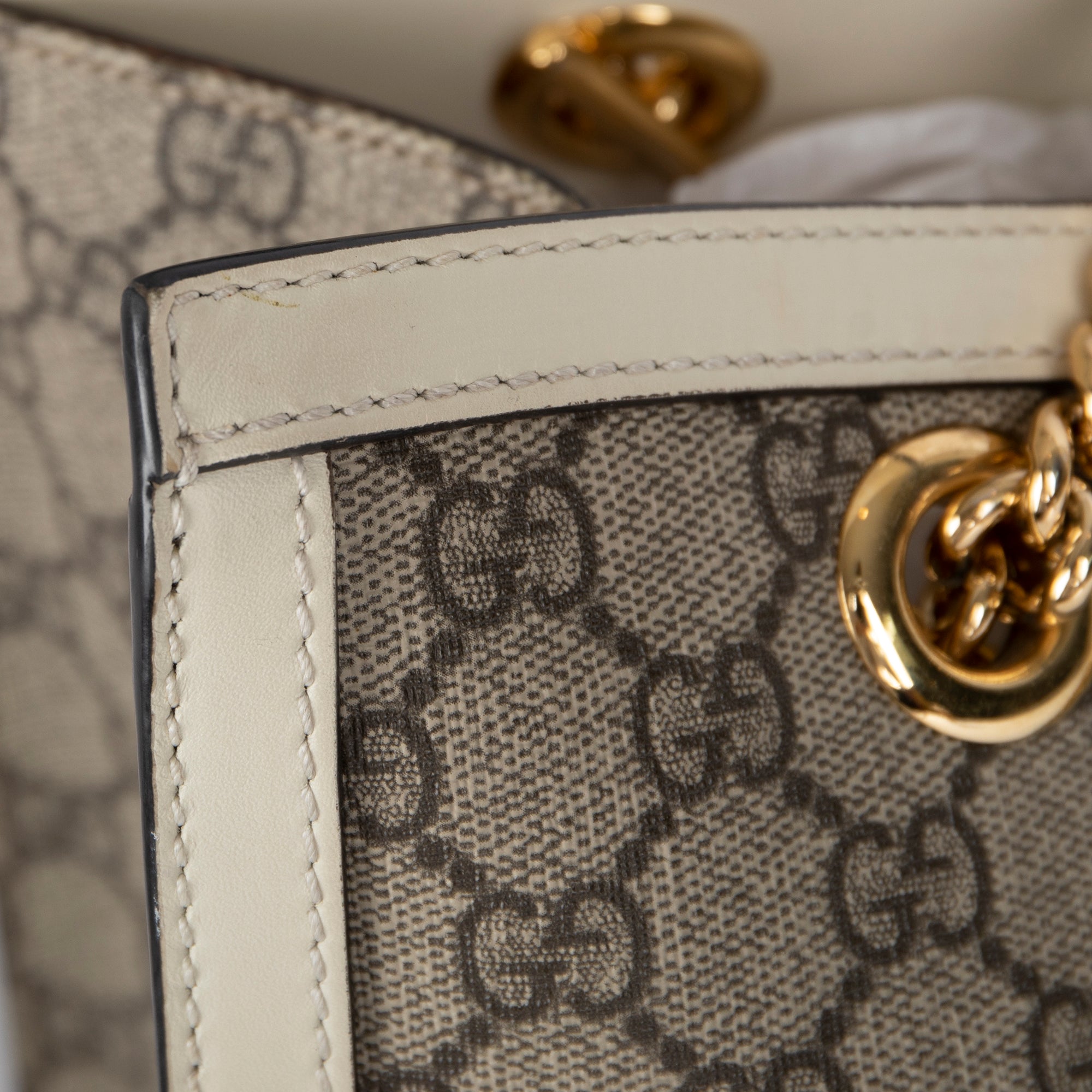 Gucci Medium GG Supreme Padlock Shoulder Bag w/ Box