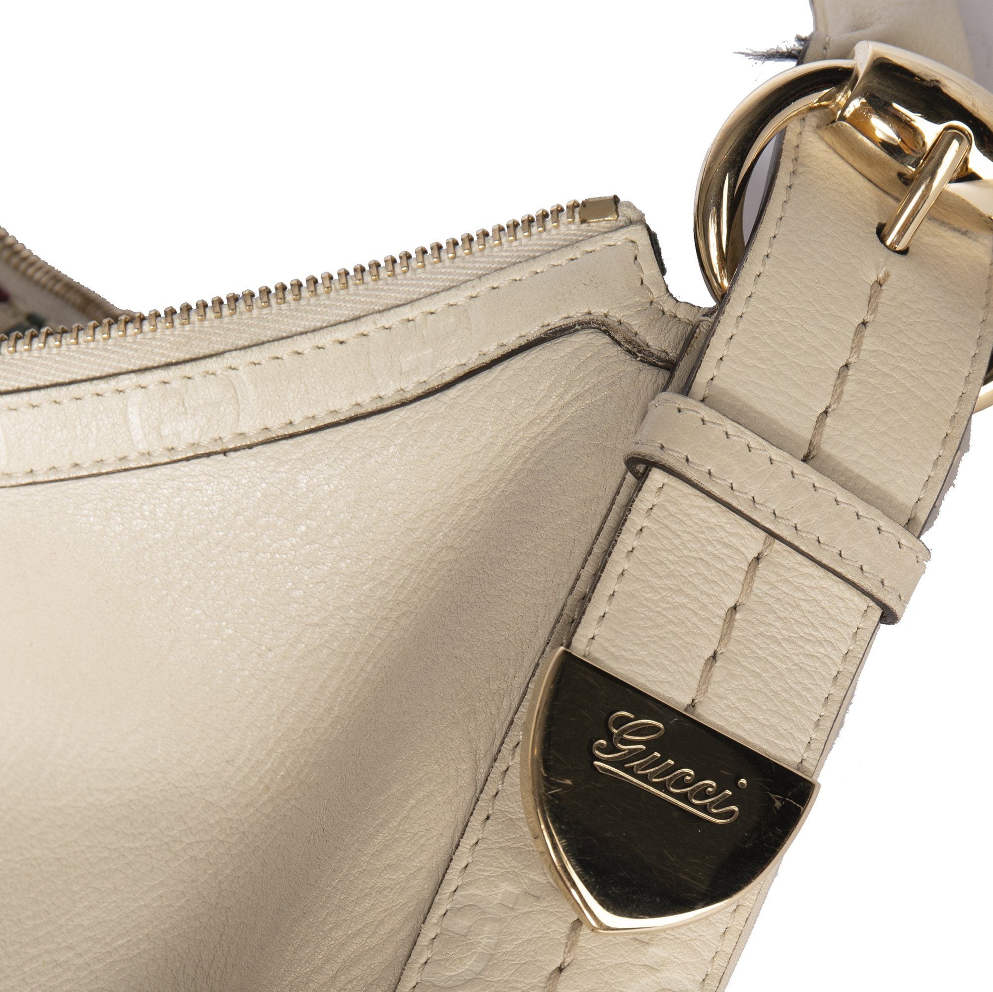 Gucci Medium Signature Signoria Hobo