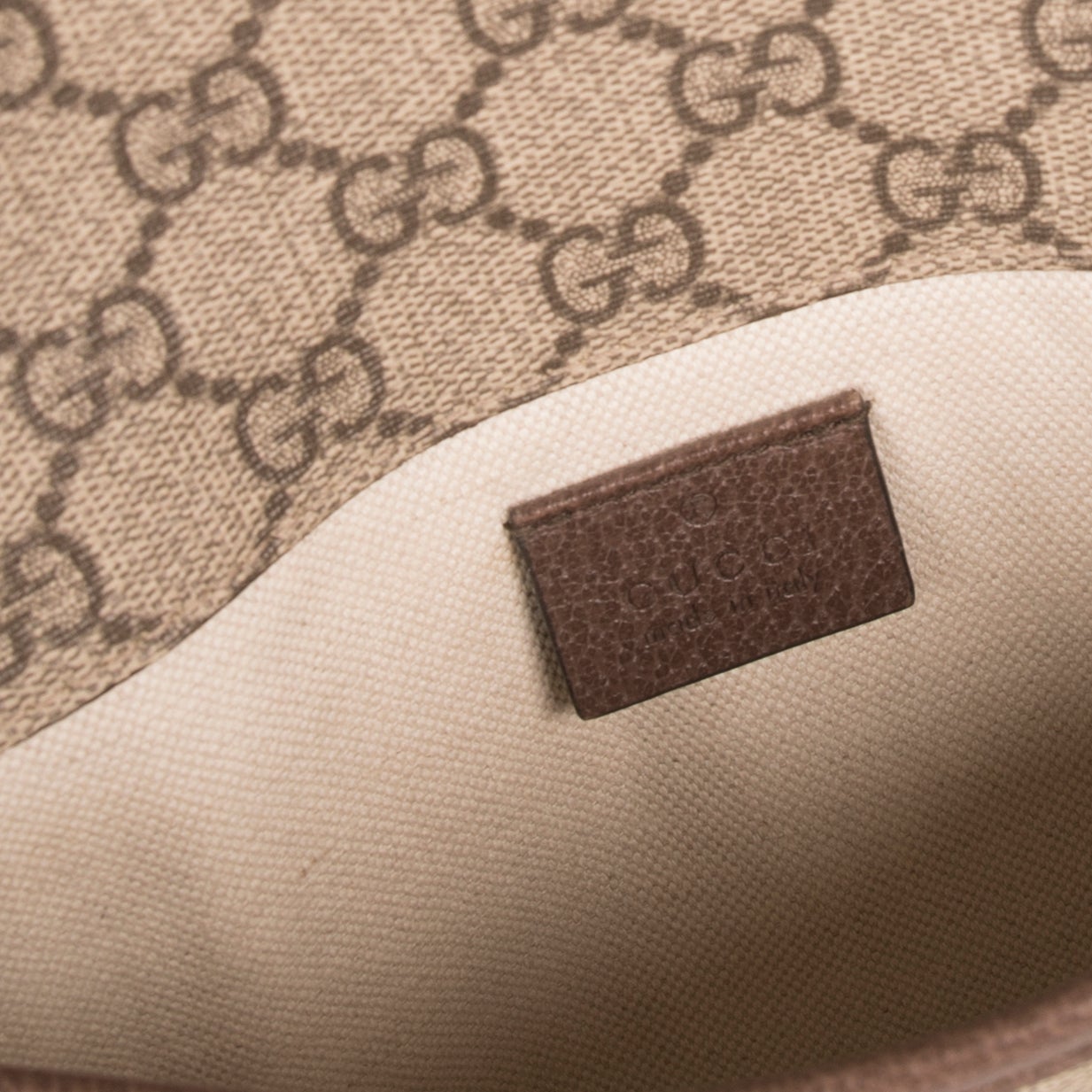 Gucci Neo Vintage GG Supreme Belt Bag